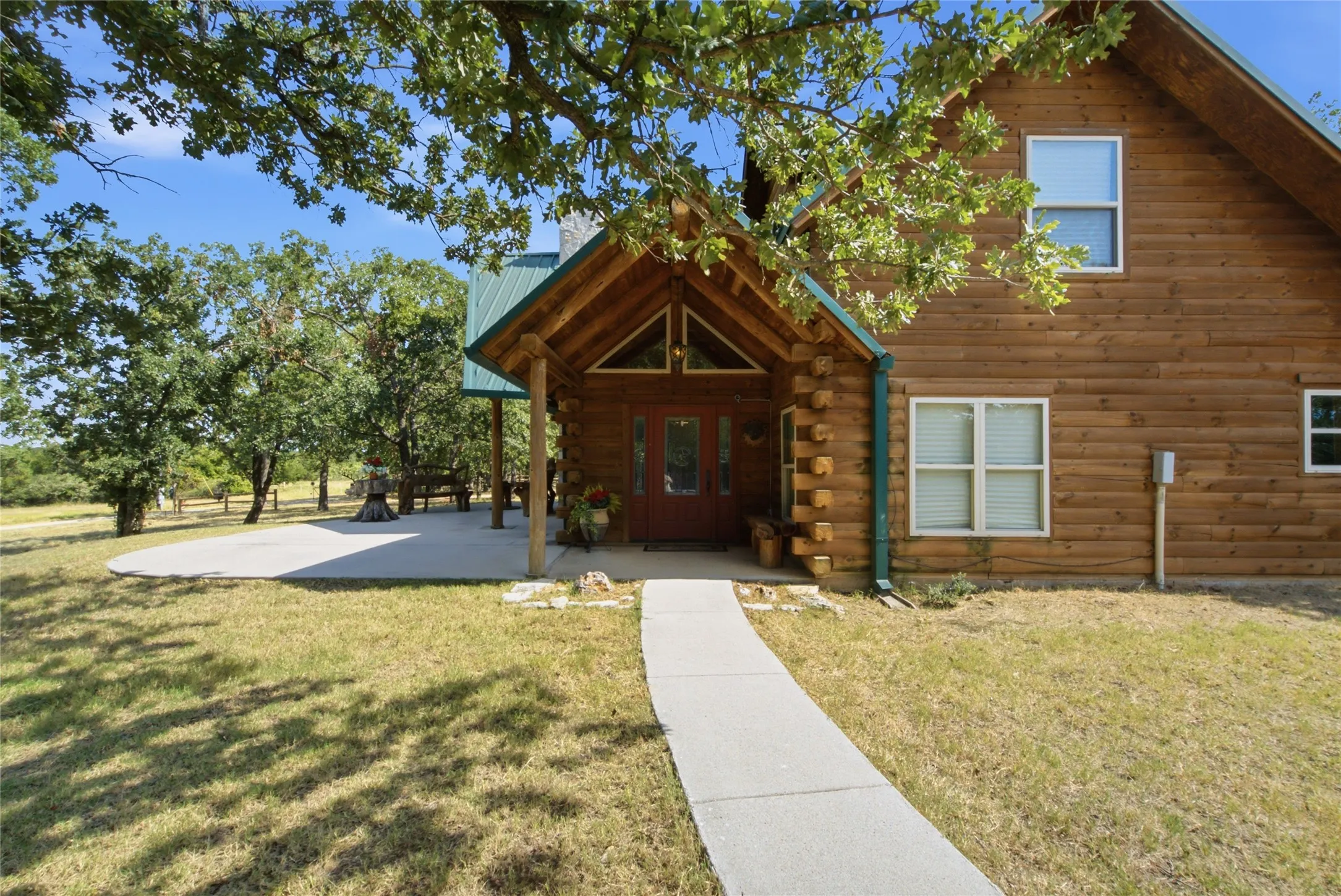 Single Family Residence For Sale in Wise County , 175 Private Road 3708, Paradise, Texas 76073, 4 Bedroom, 3 Bathroom, Garage spaces, 2,556 Sqft, built in 2005, mls#21320697, Real Estate Agent in Paradise, Homes For Sale in Wise county, Homes For Sale in Paradise, Realtor in Paradise Texas, Real Estate Brokerage Independent Realty Texas, Luminita Cordes Realtor