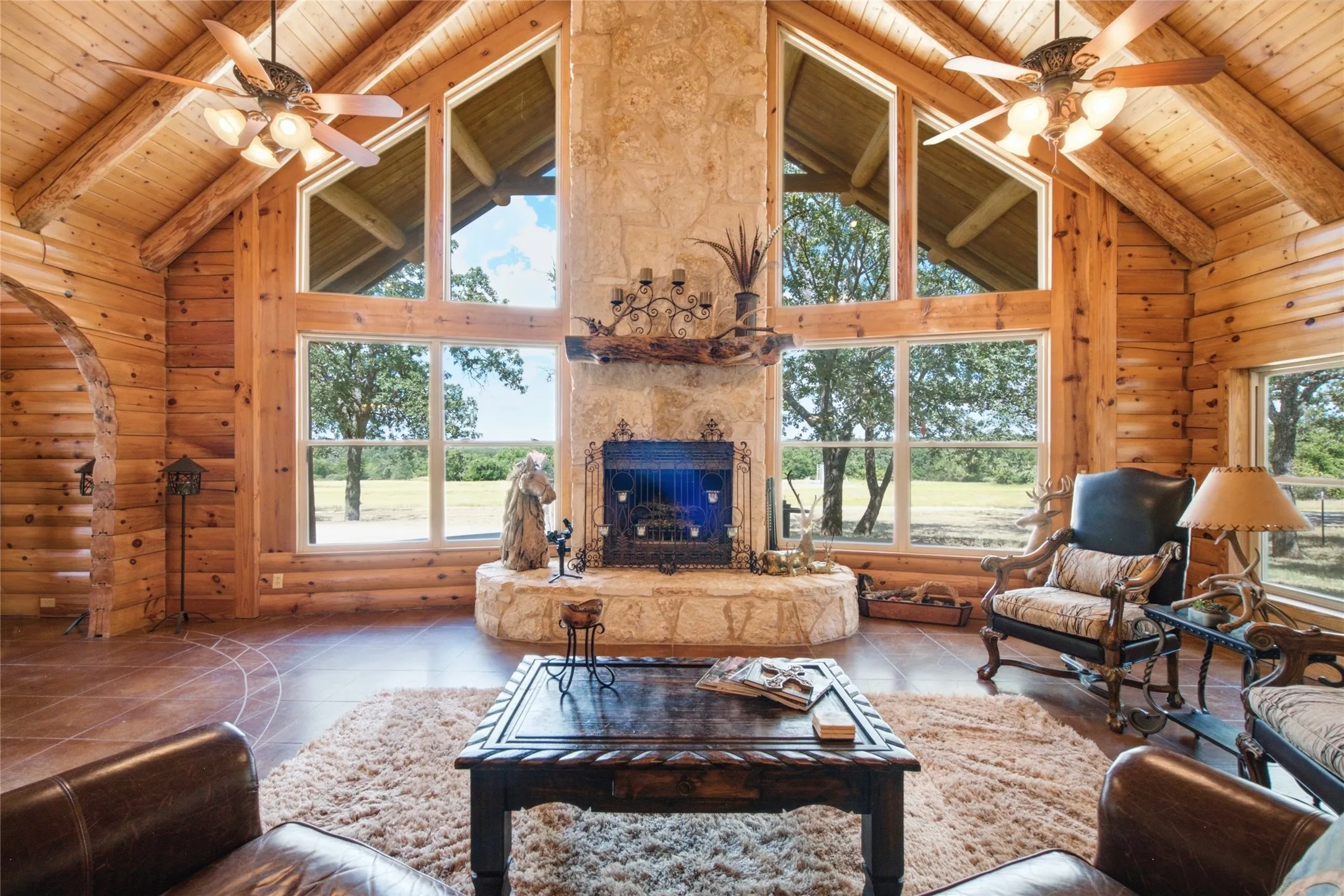 Single Family Residence For Sale in Wise County , 175 Private Road 3708, Paradise, Texas 76073, 4 Bedroom, 3 Bathroom, Garage spaces, 2,556 Sqft, built in 2005, mls#21320697, Real Estate Agent in Paradise, Homes For Sale in Wise county, Homes For Sale in Paradise, Realtor in Paradise Texas, Real Estate Brokerage Independent Realty Texas, Luminita Cordes Realtor