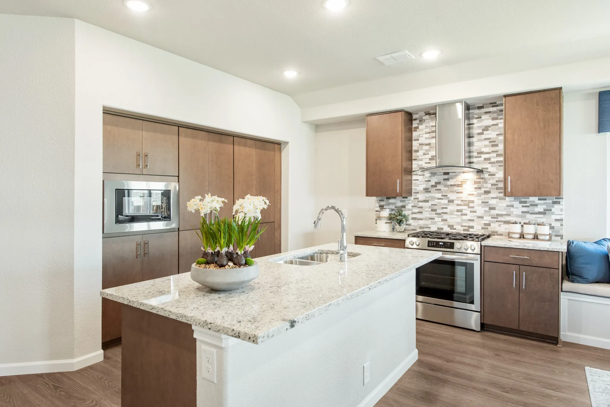 Single Family Residence For Sale in Tarrant County , 10624 Moss Cove Drive, Fort Worth, Texas 76036, 5 Bedroom, 3 Bathroom, 2 Garage spaces, 2,685 Sqft, built in 2023, mls#21324889, Real Estate Agent in Fort Worth, Homes For Sale in Tarrant county, Homes For Sale in Fort Worth, Realtor in Fort Worth Texas, Real Estate Brokerage Independent Realty Texas, Luminita Cordes Realtor