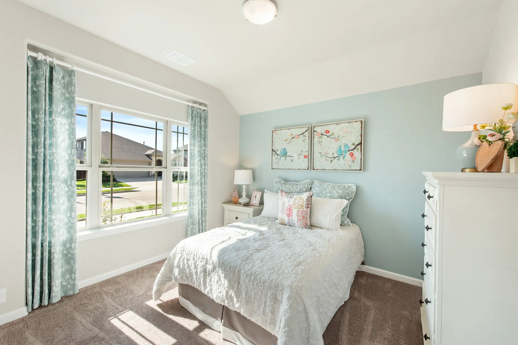 Single Family Residence For Sale in Tarrant County , 10624 Moss Cove Drive, Fort Worth, Texas 76036, 5 Bedroom, 3 Bathroom, 2 Garage spaces, 2,685 Sqft, built in 2023, mls#21324889, Real Estate Agent in Fort Worth, Homes For Sale in Tarrant county, Homes For Sale in Fort Worth, Realtor in Fort Worth Texas, Real Estate Brokerage Independent Realty Texas, Luminita Cordes Realtor