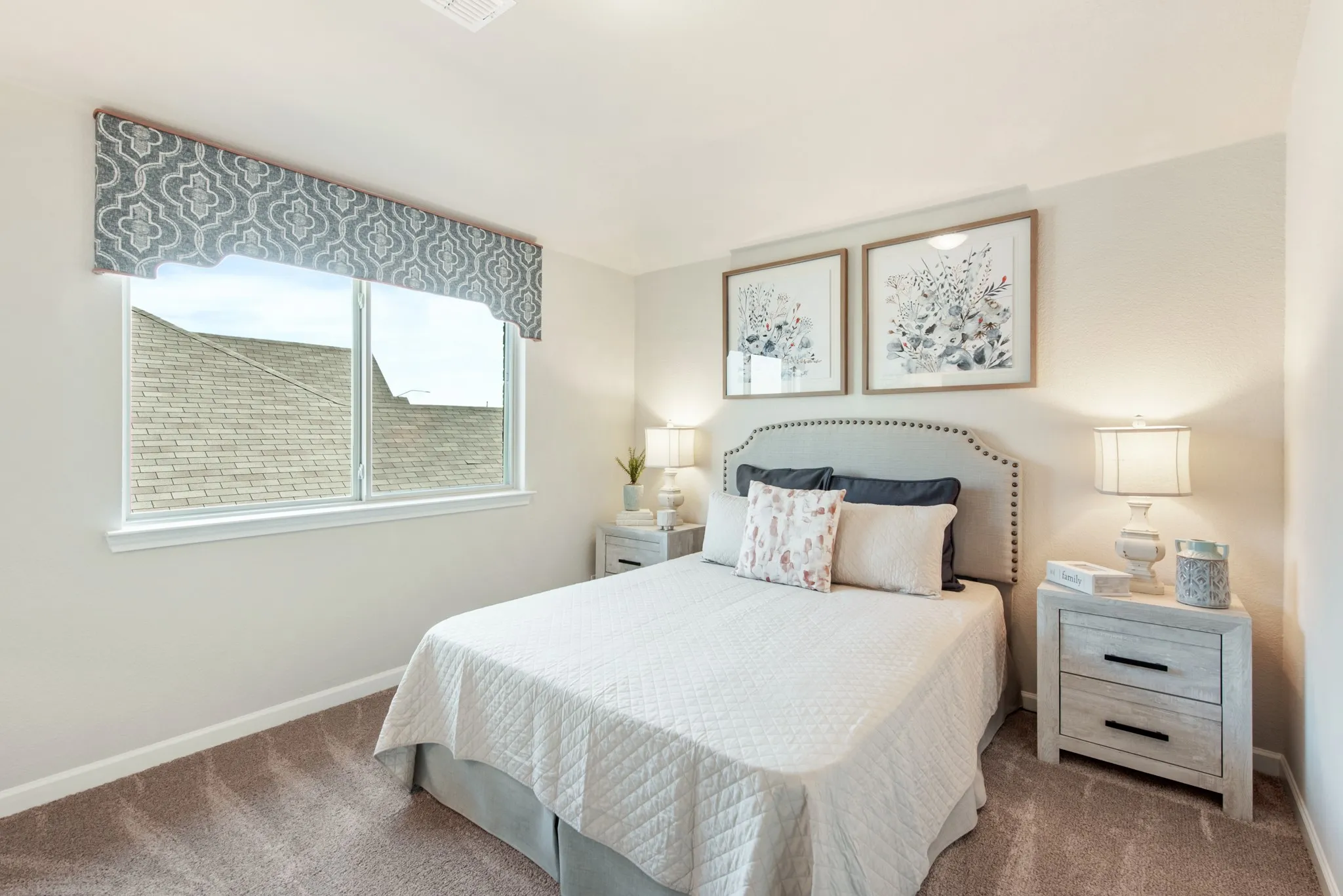 Single Family Residence For Sale in Tarrant County , 10624 Moss Cove Drive, Fort Worth, Texas 76036, 5 Bedroom, 3 Bathroom, 2 Garage spaces, 2,685 Sqft, built in 2023, mls#21324889, Real Estate Agent in Fort Worth, Homes For Sale in Tarrant county, Homes For Sale in Fort Worth, Realtor in Fort Worth Texas, Real Estate Brokerage Independent Realty Texas, Luminita Cordes Realtor