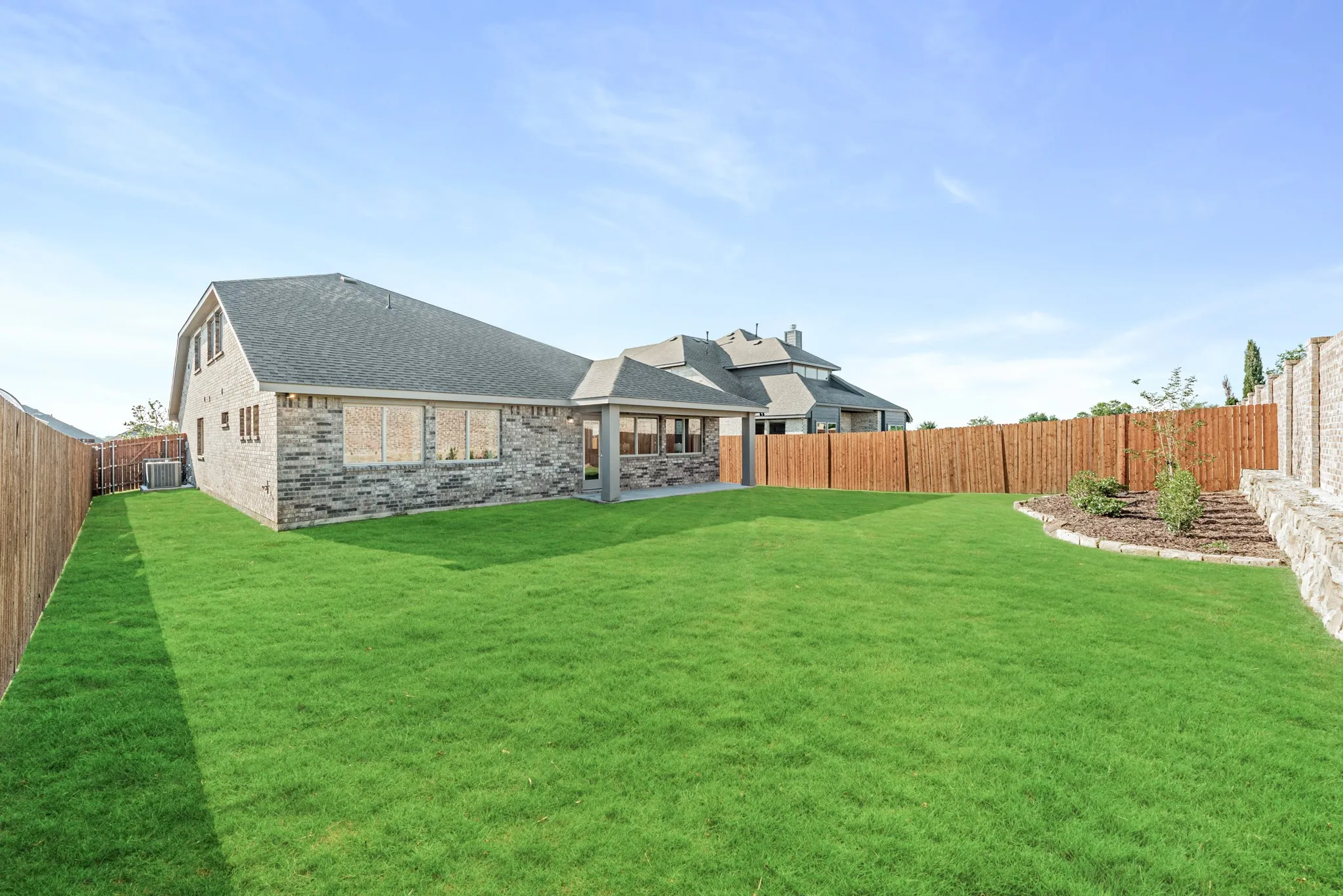 Single Family Residence For Sale in Tarrant County , 10624 Moss Cove Drive, Fort Worth, Texas 76036, 5 Bedroom, 3 Bathroom, 2 Garage spaces, 2,685 Sqft, built in 2023, mls#21324889, Real Estate Agent in Fort Worth, Homes For Sale in Tarrant county, Homes For Sale in Fort Worth, Realtor in Fort Worth Texas, Real Estate Brokerage Independent Realty Texas, Luminita Cordes Realtor