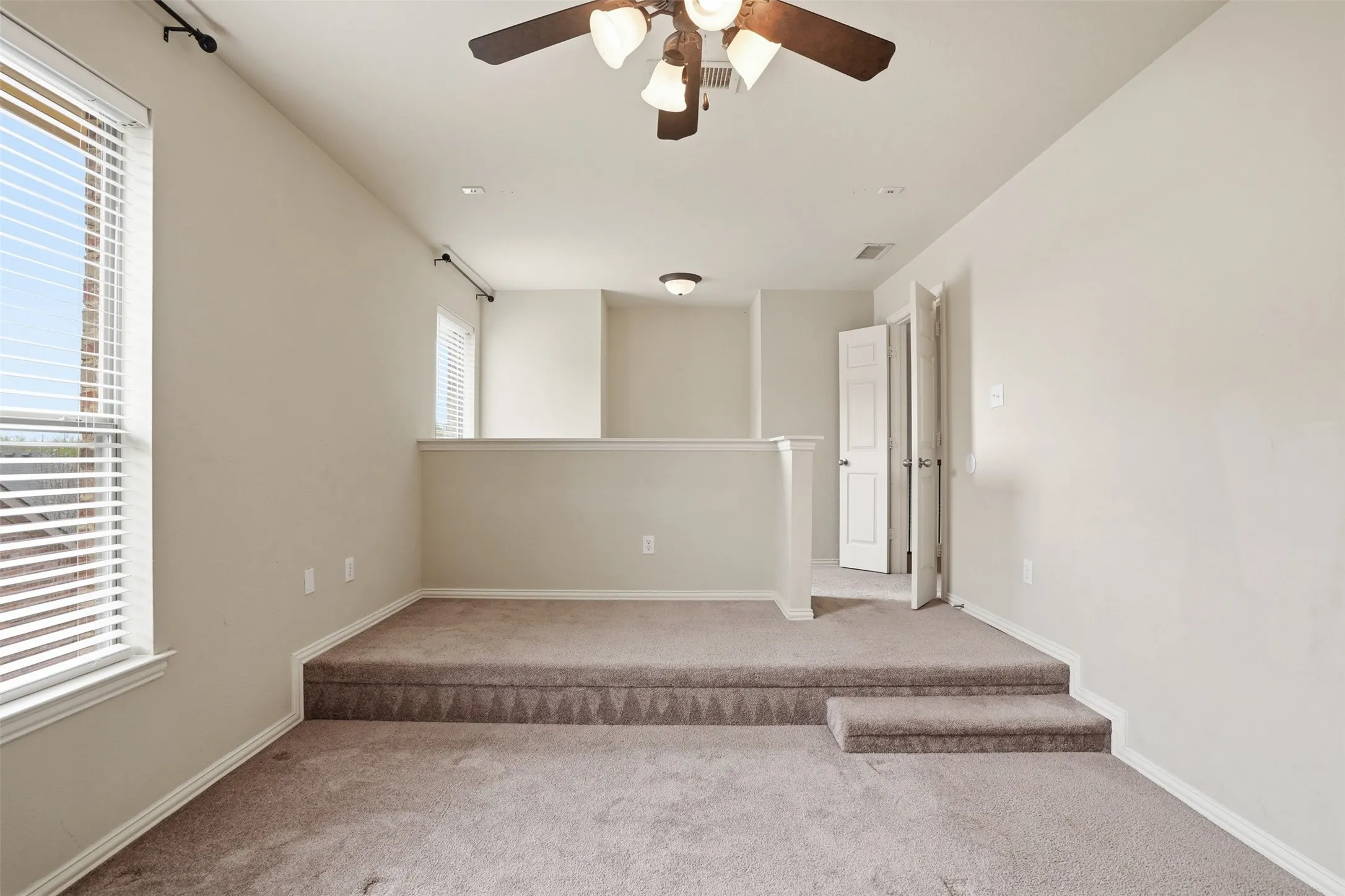 Single Family Residence For Rent in Collin County , 2013 Chessington Lane, Mc Kinney, Texas 75072, 5 Bedrooms, 4 Bathrooms, 3 Garage spaces, 3,858 Sqft, built in 2003, Price $4,000, mls#21324422, Real Estate Agent in Mc Kinney, Homes For Rent in Collin county, Homes For Rent in Mc Kinney, Realtor in Mc Kinney Texas, Real Estate Brokerage Independent Realty Texas, Luminita Cordes Realtor