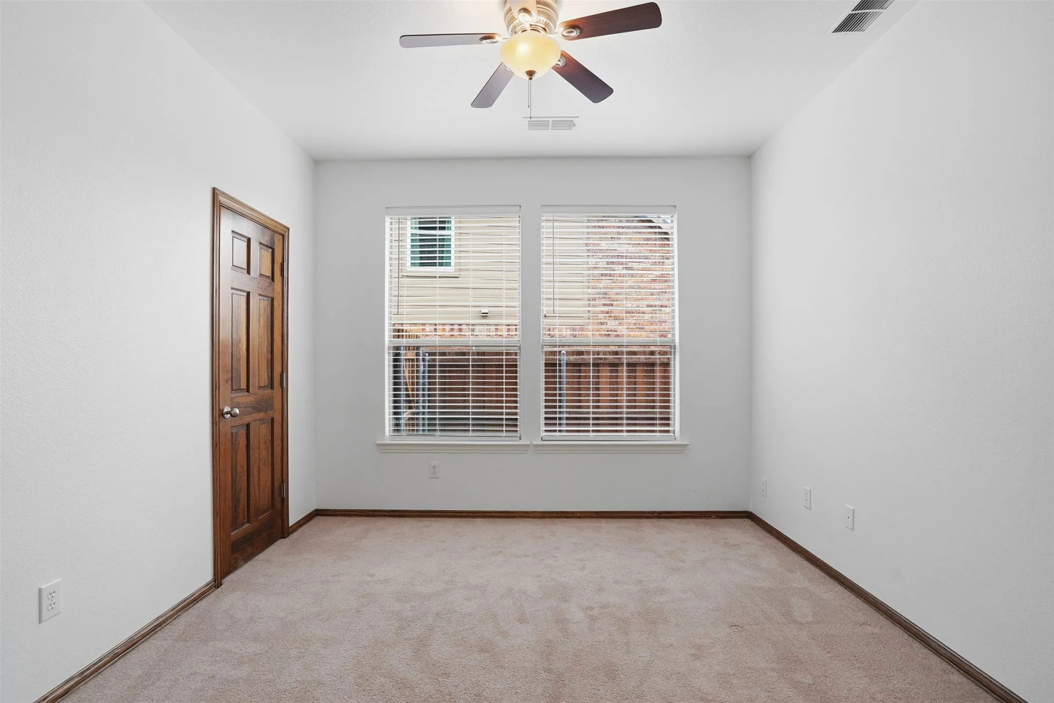 Single Family Residence For Rent in Collin County , 2013 Chessington Lane, Mc Kinney, Texas 75072, 5 Bedrooms, 4 Bathrooms, 3 Garage spaces, 3,858 Sqft, built in 2003, Price $4,000, mls#21324422, Real Estate Agent in Mc Kinney, Homes For Rent in Collin county, Homes For Rent in Mc Kinney, Realtor in Mc Kinney Texas, Real Estate Brokerage Independent Realty Texas, Luminita Cordes Realtor