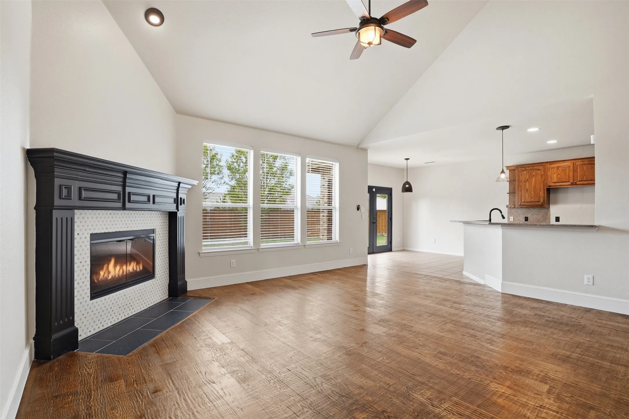 Single Family Residence For Rent in Collin County , 2013 Chessington Lane, Mc Kinney, Texas 75072, 5 Bedrooms, 4 Bathrooms, 3 Garage spaces, 3,858 Sqft, built in 2003, Price $4,000, mls#21324422, Real Estate Agent in Mc Kinney, Homes For Rent in Collin county, Homes For Rent in Mc Kinney, Realtor in Mc Kinney Texas, Real Estate Brokerage Independent Realty Texas, Luminita Cordes Realtor
