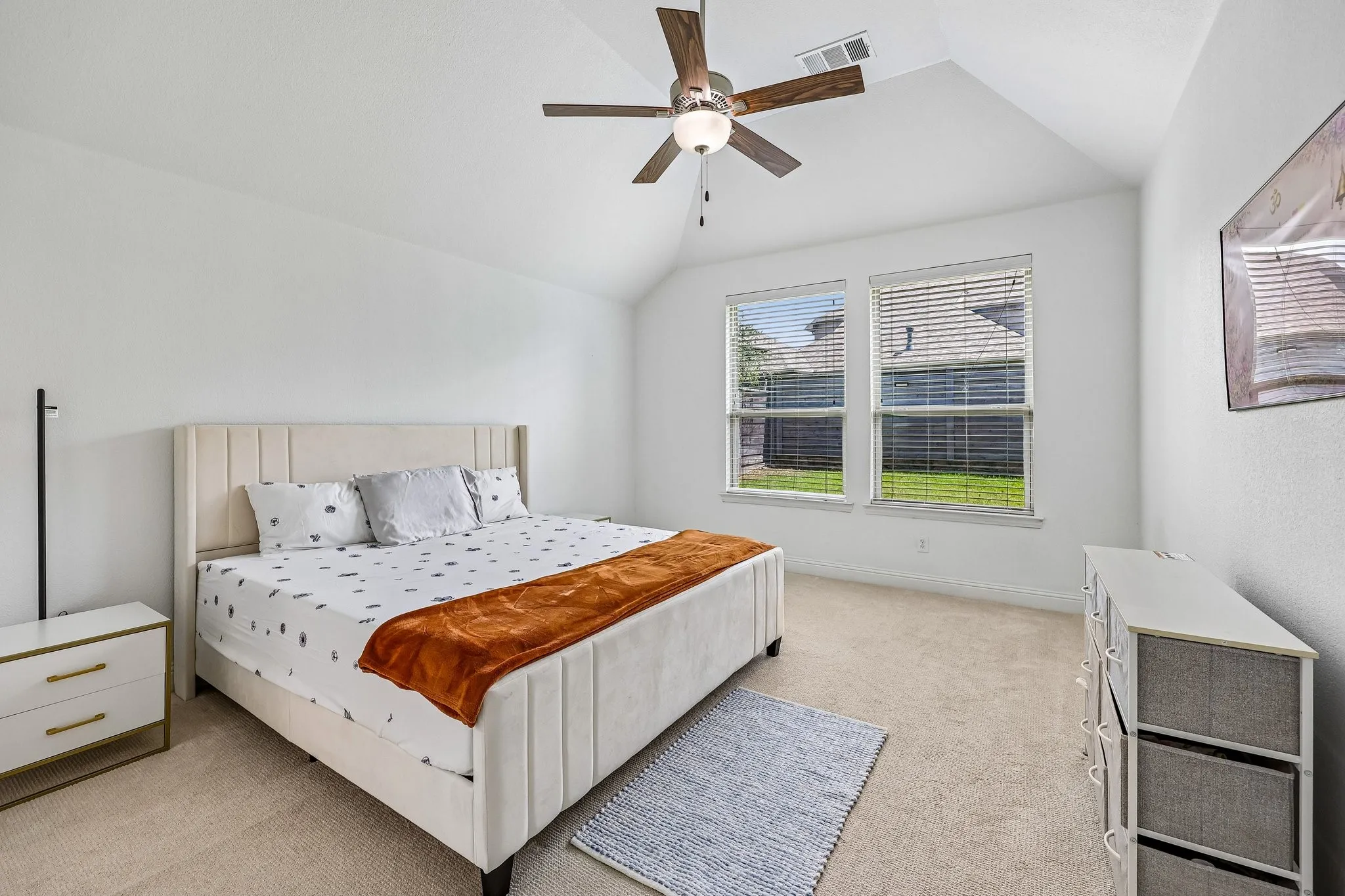 Single Family Residence For Rent in Denton County , 808 Parkland Drive, Little Elm, Texas 76227, 4 Bedroom, 3 Bathroom, 2 Garage spaces, 2,245 Sqft, built in 2017, mls#21325689, Real Estate Agent in Little Elm, Homes For Rent in Denton county, Homes For Rent in Little Elm, Realtor in Little Elm Texas, Real Estate Brokerage Independent Realty Texas, Luminita Cordes Realtor