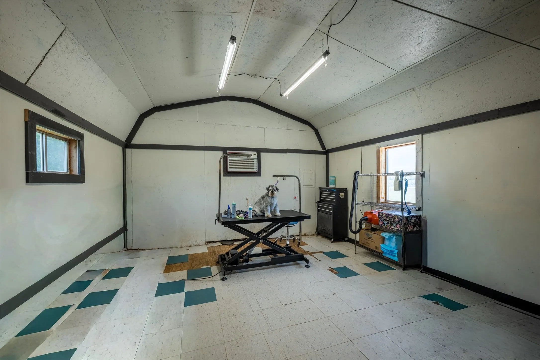 Groom Room
