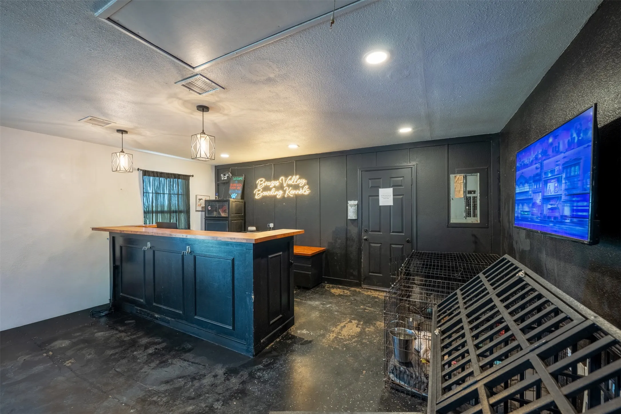 Office/Reception Area