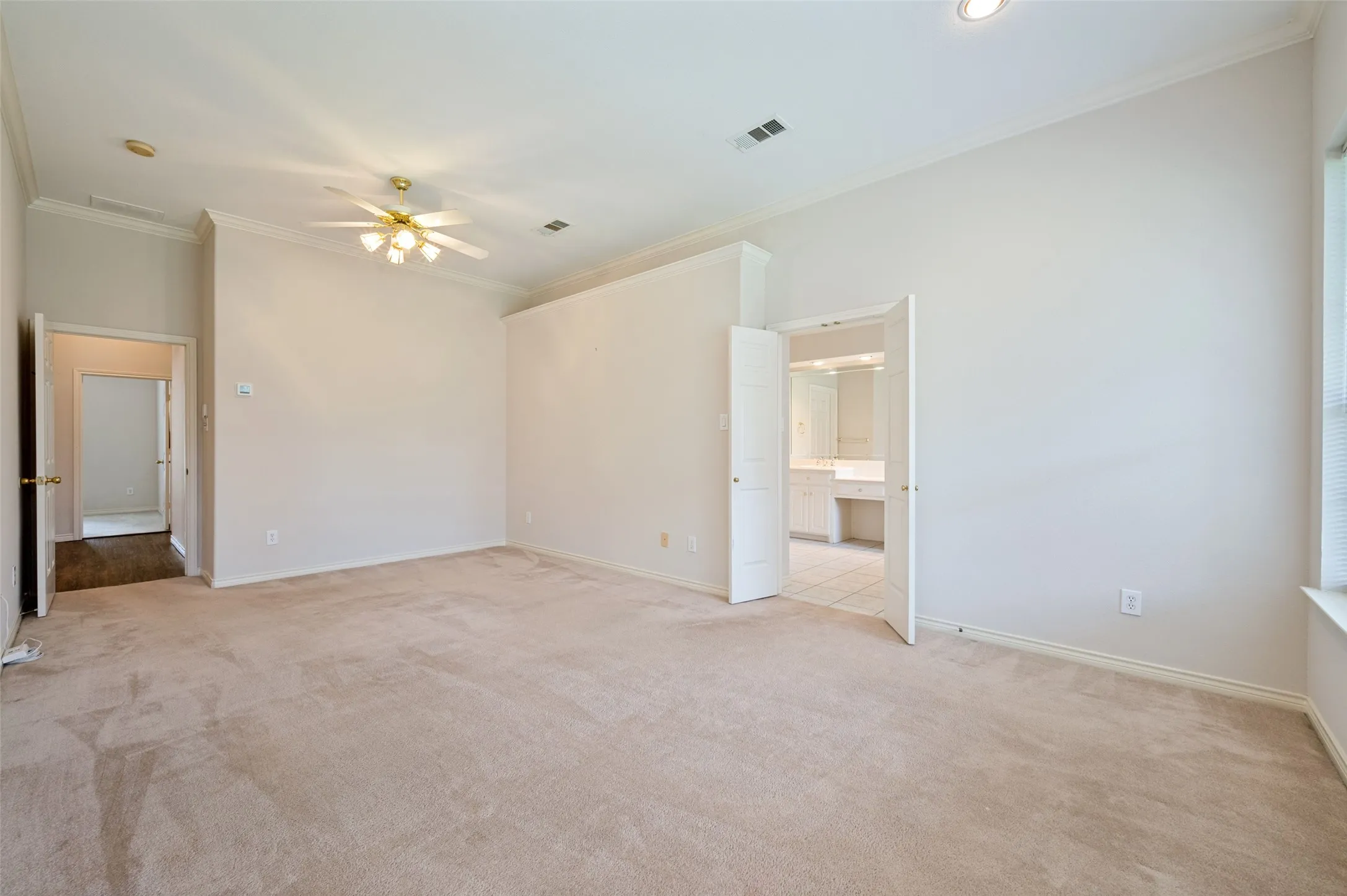 Single Family Residence For Sale in Collin County , 1605 Cross Point Road, Mc Kinney, Texas 75072, 4 Bedroom, 2 Bathroom, 2 Garage spaces, 2,231 Sqft, built in 1995, mls#21323835, Real Estate Agent in Mc Kinney, Homes For Sale in Collin county, Homes For Sale in Mc Kinney, Realtor in Mc Kinney Texas, Real Estate Brokerage Independent Realty Texas, Luminita Cordes Realtor