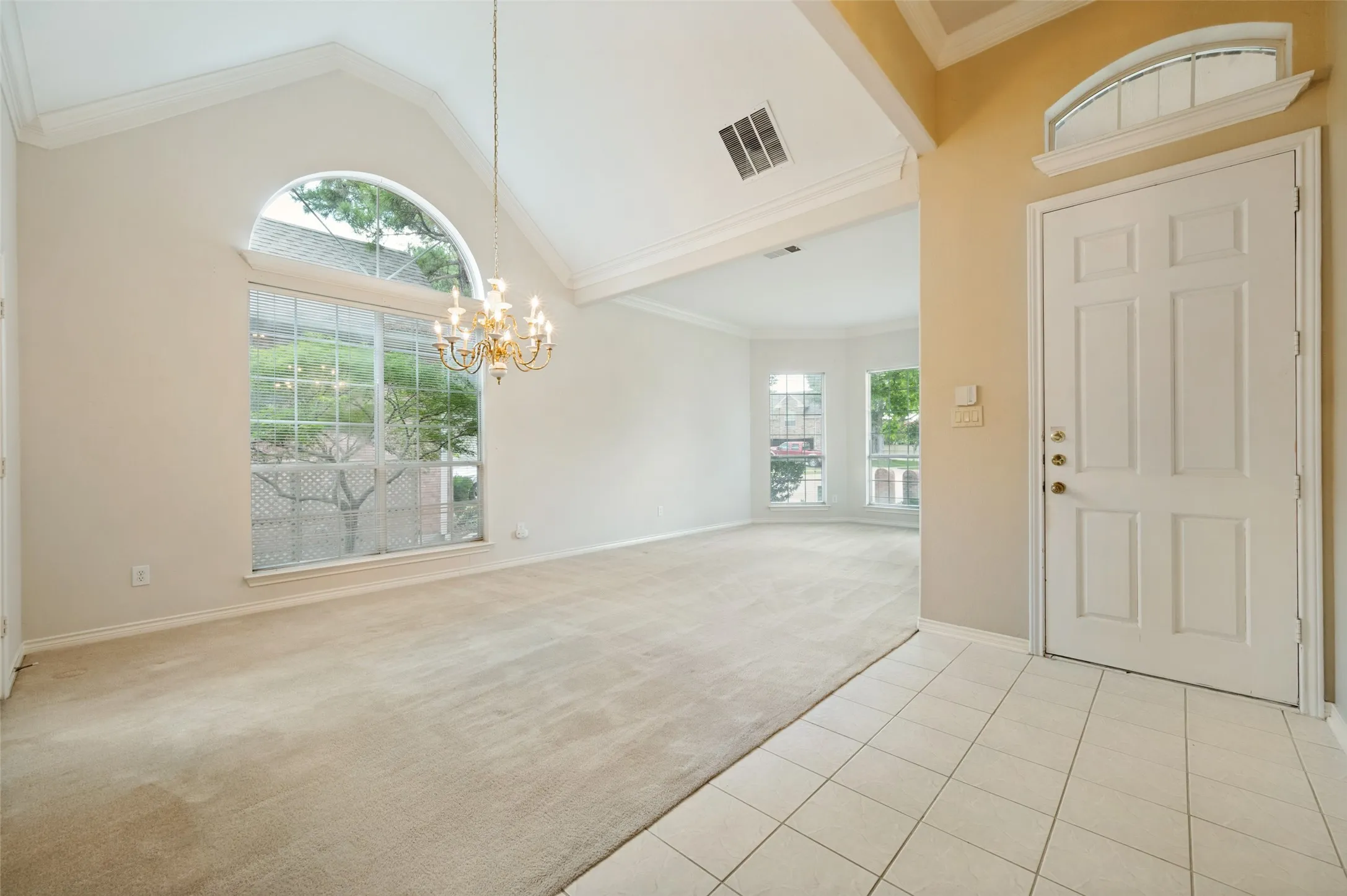 Lots of light and vaulted ceilings in the dinning room.