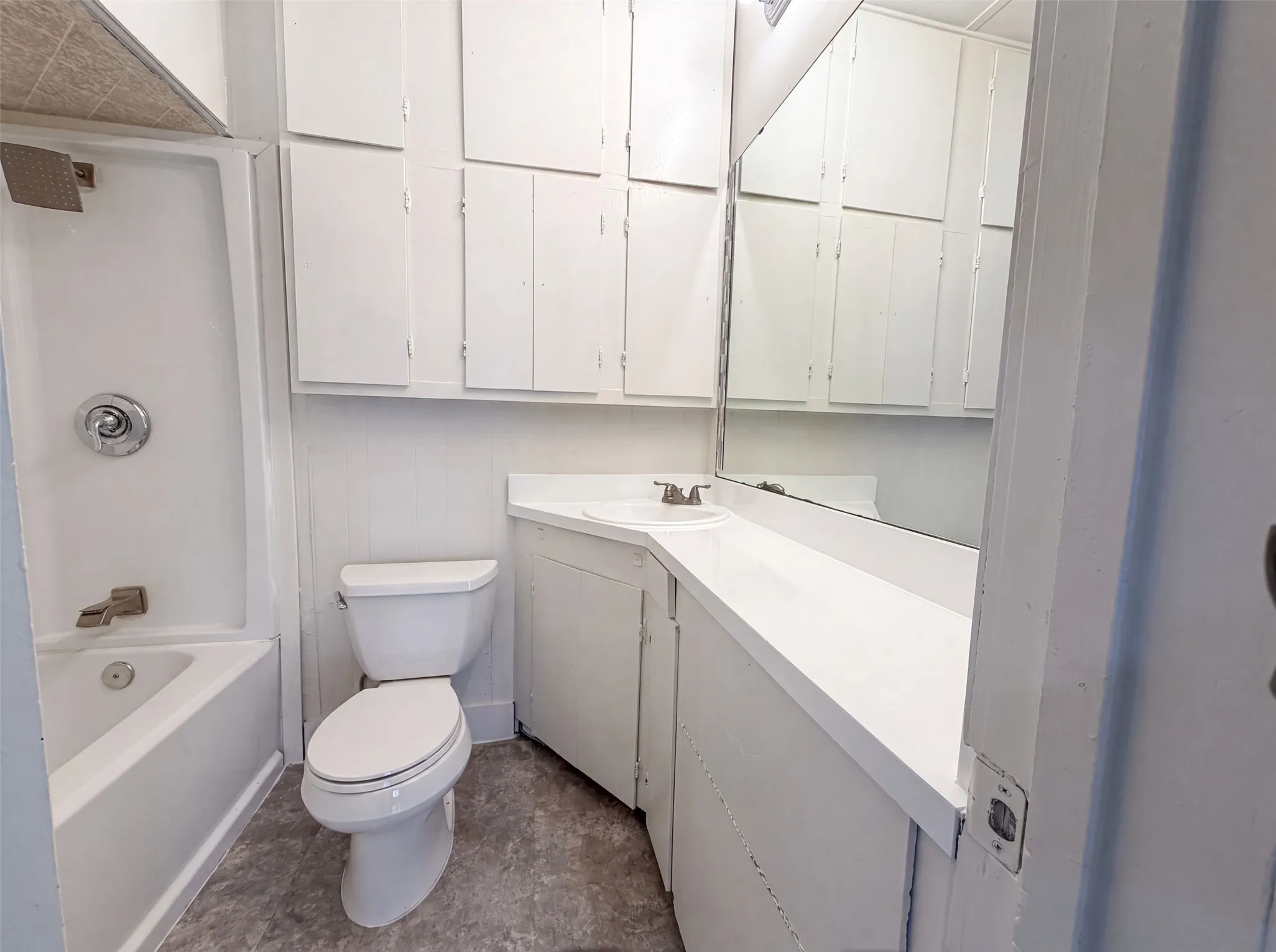 Single Family Residence For Sale in Tarrant County , 5124 Norma Street, Fort Worth, Texas 76112, 3 Bedroom, 2 Bathroom, 2 Garage spaces, 1,198 Sqft, built in 1938, mls#21325701, Real Estate Agent in Fort Worth, Homes For Sale in Tarrant county, Homes For Sale in Fort Worth, Realtor in Fort Worth Texas, Real Estate Brokerage Independent Realty Texas, Luminita Cordes Realtor