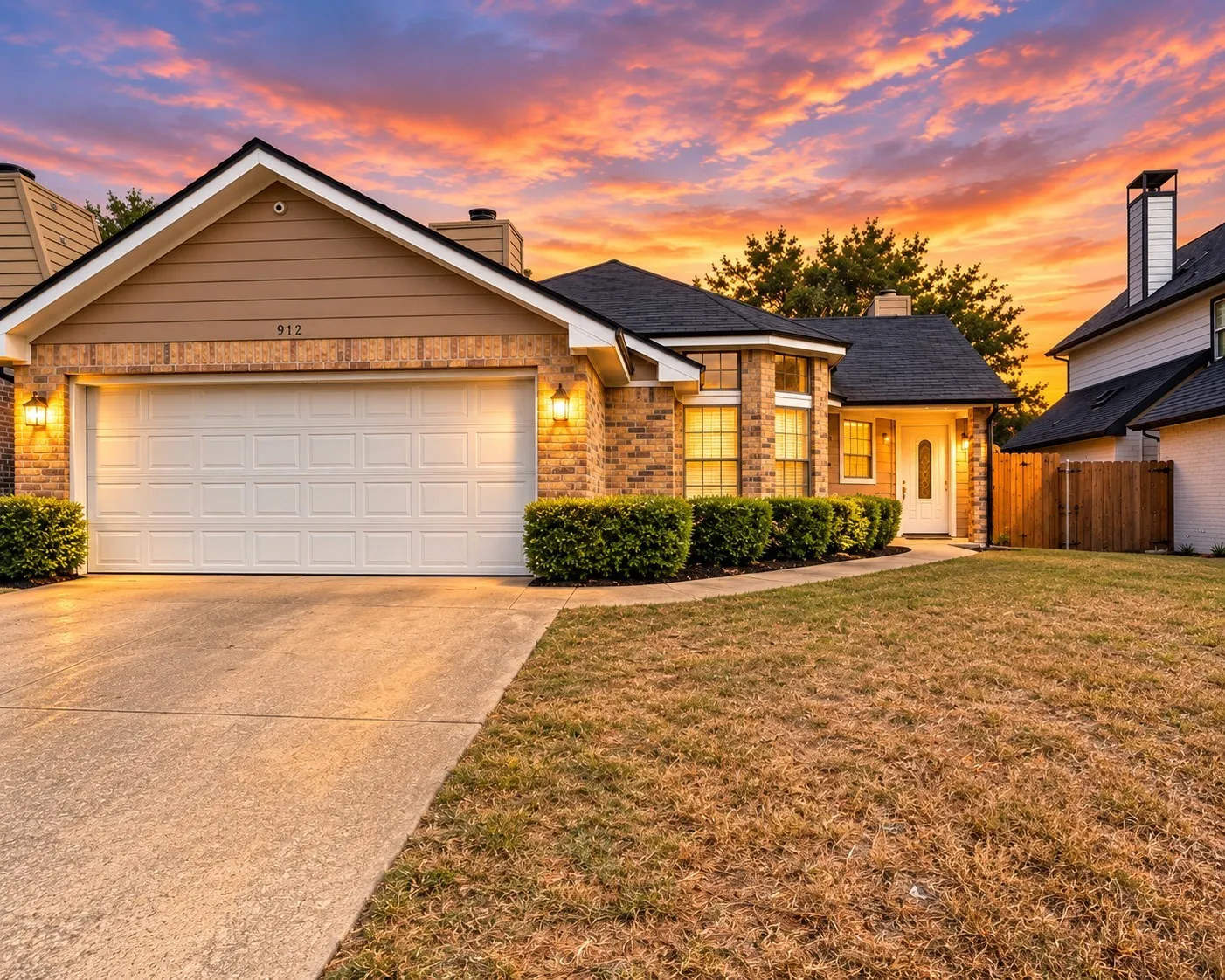 Single Family Residence For Sale in Dallas County , 912 Turner Court, Cedar Hill, Texas 75104, 3 Bedroom, 2 Bathroom, 2 Garage spaces, 1,310 Sqft, built in 1987, mls#21325706, Real Estate Agent in Cedar Hill, Homes For Sale in Dallas county, Homes For Sale in Cedar Hill, Realtor in Cedar Hill Texas, Real Estate Brokerage Independent Realty Texas, Luminita Cordes Realtor