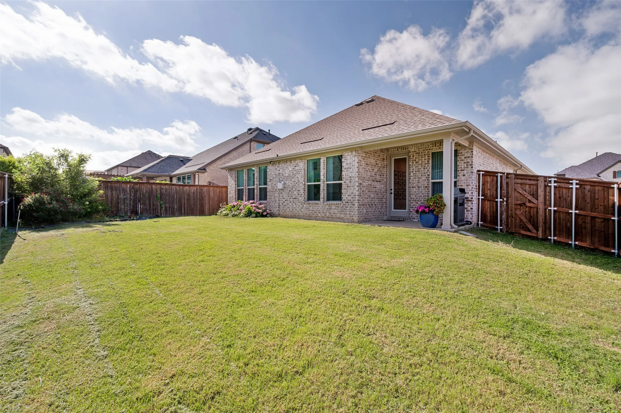 Single Family Residence For Sale in Collin County , 413 Remington Road, Celina, Texas 75009, 4 Bedroom, 3 Bathroom, 2 Garage spaces, 2,040 Sqft, built in 2022, mls#21324111, Real Estate Agent in Celina, Homes For Sale in Collin county, Homes For Sale in Celina, Realtor in Celina Texas, Real Estate Brokerage Independent Realty Texas, Luminita Cordes Realtor