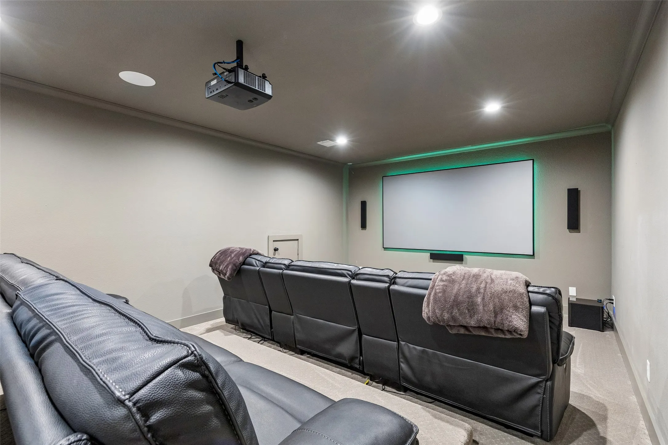 Single Family Residence For Rent in Collin County , 7025 County Road 202, Mc Kinney, Texas 75071, 5 Bedroom, 7 Bathroom, 3 Garage spaces, 5,751 Sqft, built in 2018, mls#21325718, Real Estate Agent in Mc Kinney, Homes For Rent in Collin county, Homes For Rent in Mc Kinney, Realtor in Mc Kinney Texas, Real Estate Brokerage Independent Realty Texas, Luminita Cordes Realtor