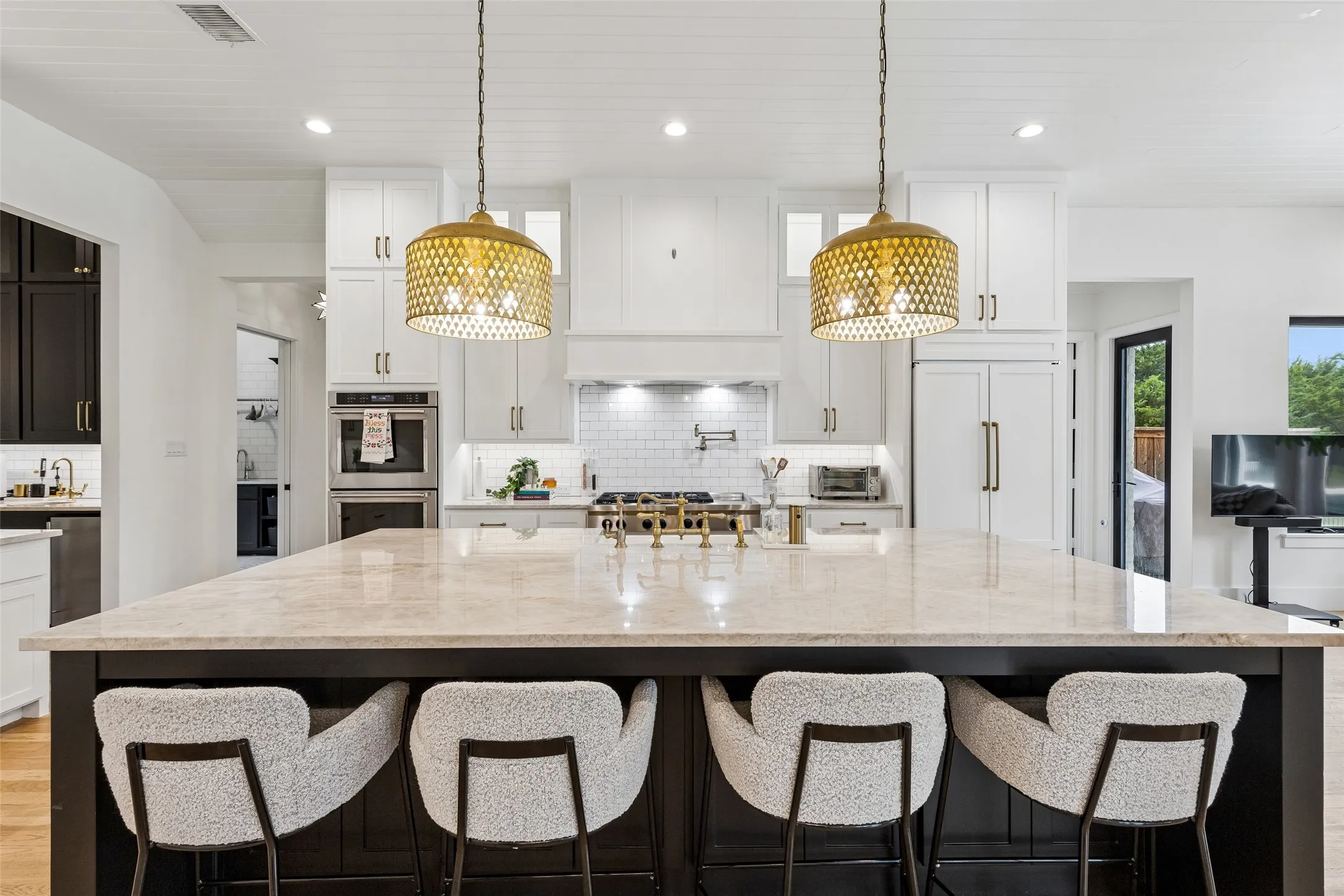 Single Family Residence For Rent in Collin County , 7025 County Road 202, Mc Kinney, Texas 75071, 5 Bedroom, 7 Bathroom, 3 Garage spaces, 5,751 Sqft, built in 2018, mls#21325718, Real Estate Agent in Mc Kinney, Homes For Rent in Collin county, Homes For Rent in Mc Kinney, Realtor in Mc Kinney Texas, Real Estate Brokerage Independent Realty Texas, Luminita Cordes Realtor