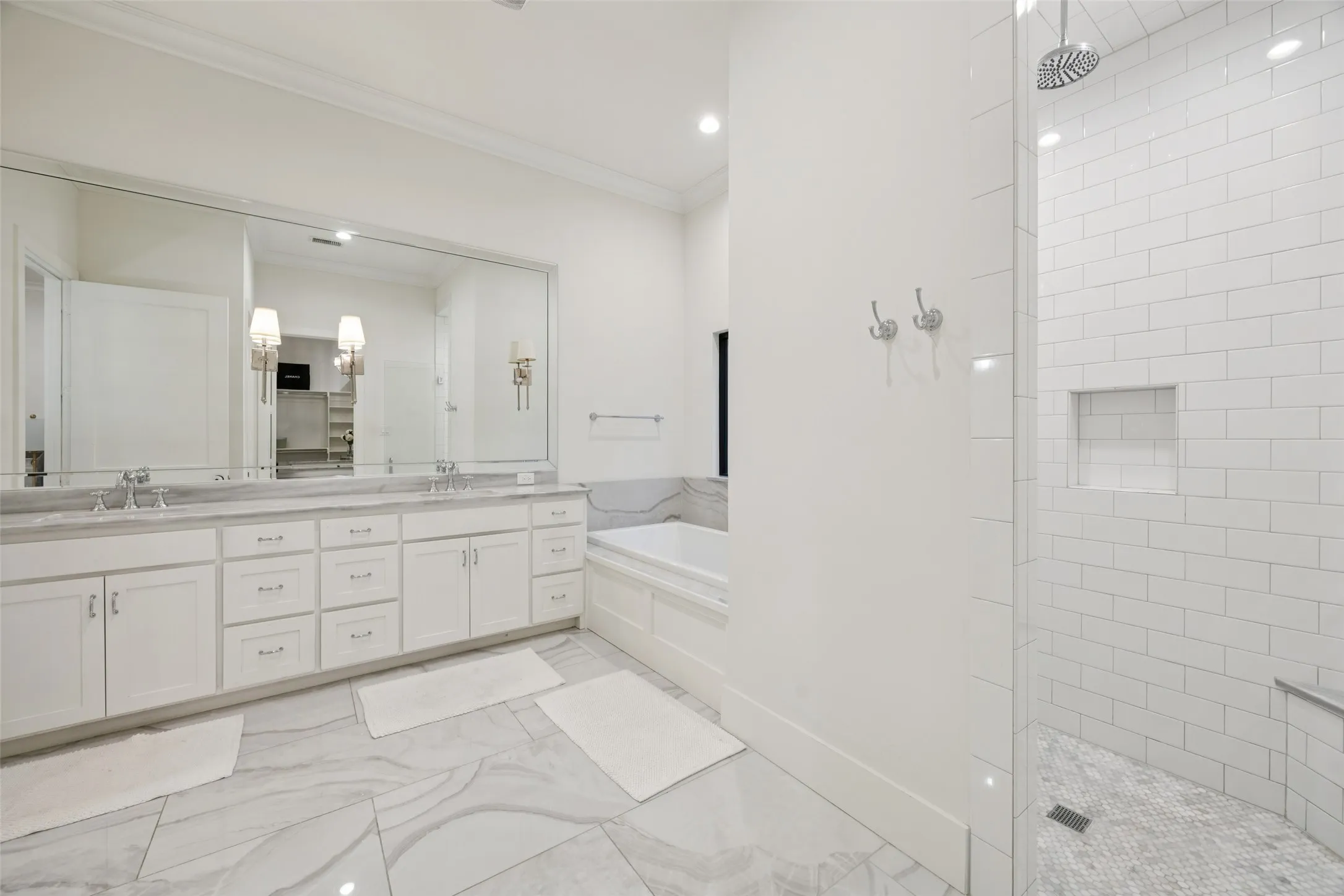 Single Family Residence For Rent in Collin County , 7025 County Road 202, Mc Kinney, Texas 75071, 5 Bedroom, 7 Bathroom, 3 Garage spaces, 5,751 Sqft, built in 2018, mls#21325718, Real Estate Agent in Mc Kinney, Homes For Rent in Collin county, Homes For Rent in Mc Kinney, Realtor in Mc Kinney Texas, Real Estate Brokerage Independent Realty Texas, Luminita Cordes Realtor