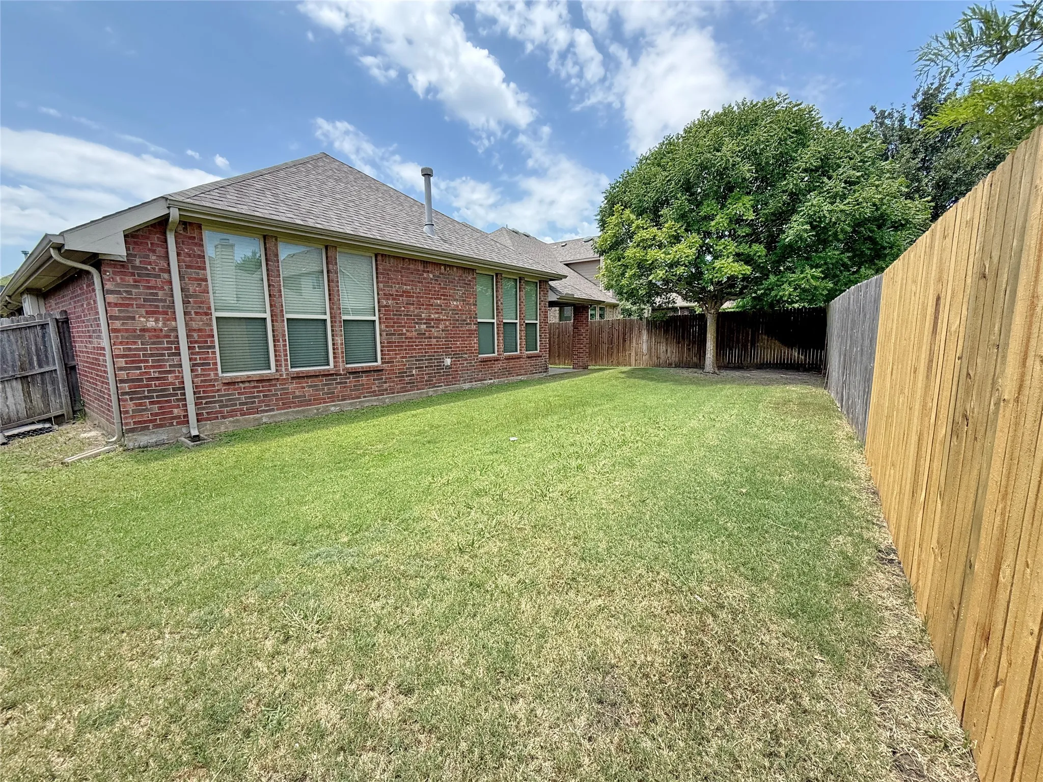 Single Family Residence For Rent in Collin County , 10848 Sedalia Drive, Mc Kinney, Texas 75072, 4 Bedroom, 3 Bathroom, 2 Garage spaces, 2,351 Sqft, built in 2013, mls#21323014, Real Estate Agent in Mc Kinney, Homes For Rent in Collin county, Homes For Rent in Mc Kinney, Realtor in Mc Kinney Texas, Real Estate Brokerage Independent Realty Texas, Luminita Cordes Realtor