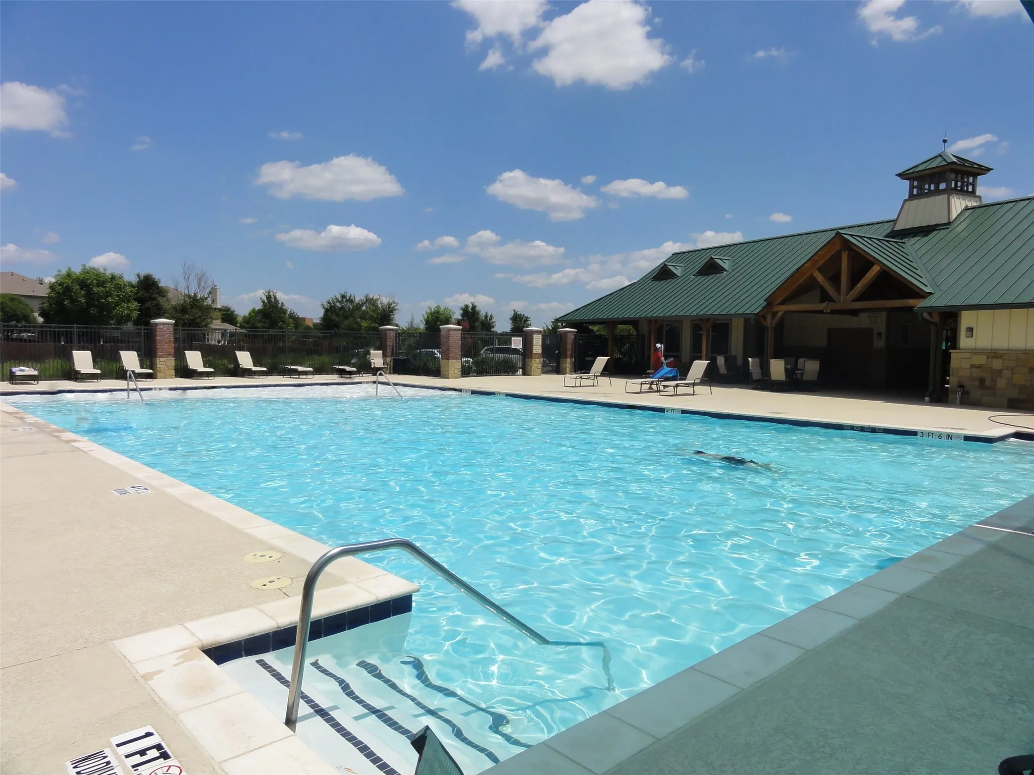Single Family Residence For Rent in Collin County , 10848 Sedalia Drive, Mc Kinney, Texas 75072, 4 Bedroom, 3 Bathroom, 2 Garage spaces, 2,351 Sqft, built in 2013, mls#21323014, Real Estate Agent in Mc Kinney, Homes For Rent in Collin county, Homes For Rent in Mc Kinney, Realtor in Mc Kinney Texas, Real Estate Brokerage Independent Realty Texas, Luminita Cordes Realtor