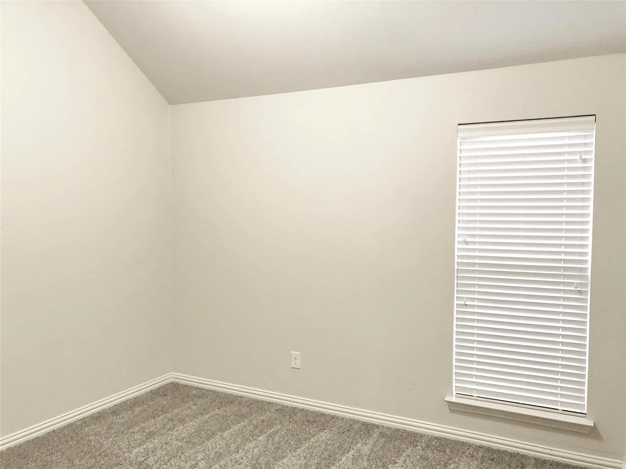 Single Family Residence For Rent in Collin County , 10848 Sedalia Drive, Mc Kinney, Texas 75072, 4 Bedroom, 3 Bathroom, 2 Garage spaces, 2,351 Sqft, built in 2013, mls#21323014, Real Estate Agent in Mc Kinney, Homes For Rent in Collin county, Homes For Rent in Mc Kinney, Realtor in Mc Kinney Texas, Real Estate Brokerage Independent Realty Texas, Luminita Cordes Realtor