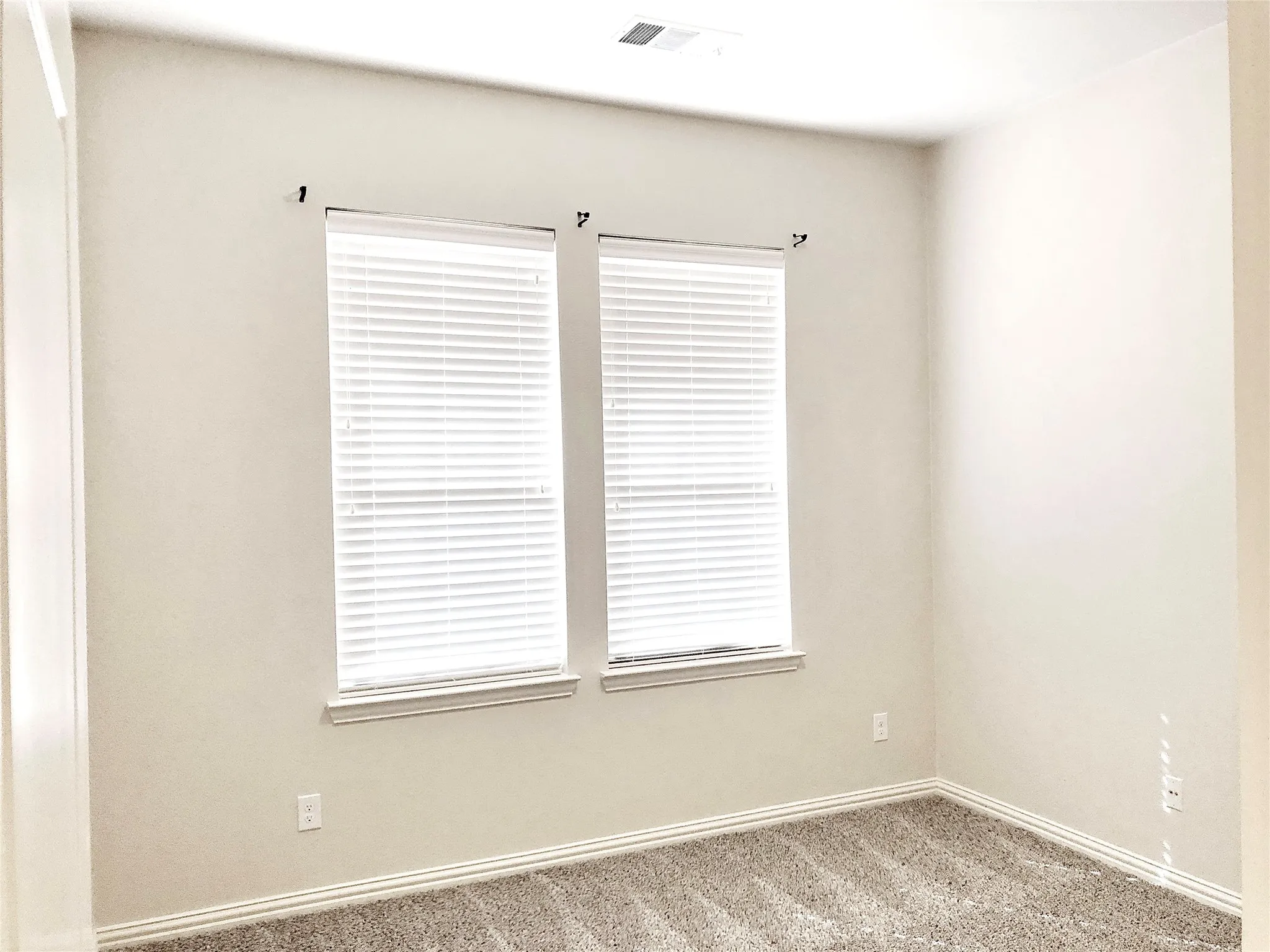 Single Family Residence For Rent in Collin County , 10848 Sedalia Drive, Mc Kinney, Texas 75072, 4 Bedroom, 3 Bathroom, 2 Garage spaces, 2,351 Sqft, built in 2013, mls#21323014, Real Estate Agent in Mc Kinney, Homes For Rent in Collin county, Homes For Rent in Mc Kinney, Realtor in Mc Kinney Texas, Real Estate Brokerage Independent Realty Texas, Luminita Cordes Realtor