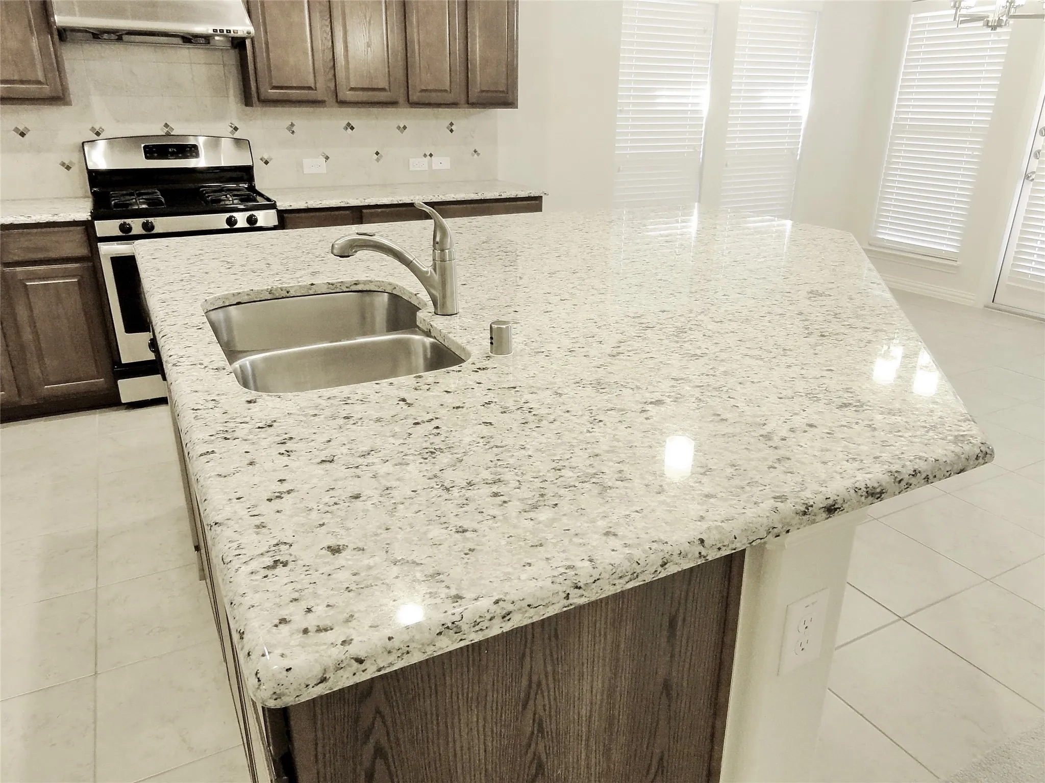 Single Family Residence For Rent in Collin County , 10848 Sedalia Drive, Mc Kinney, Texas 75072, 4 Bedroom, 3 Bathroom, 2 Garage spaces, 2,351 Sqft, built in 2013, mls#21323014, Real Estate Agent in Mc Kinney, Homes For Rent in Collin county, Homes For Rent in Mc Kinney, Realtor in Mc Kinney Texas, Real Estate Brokerage Independent Realty Texas, Luminita Cordes Realtor