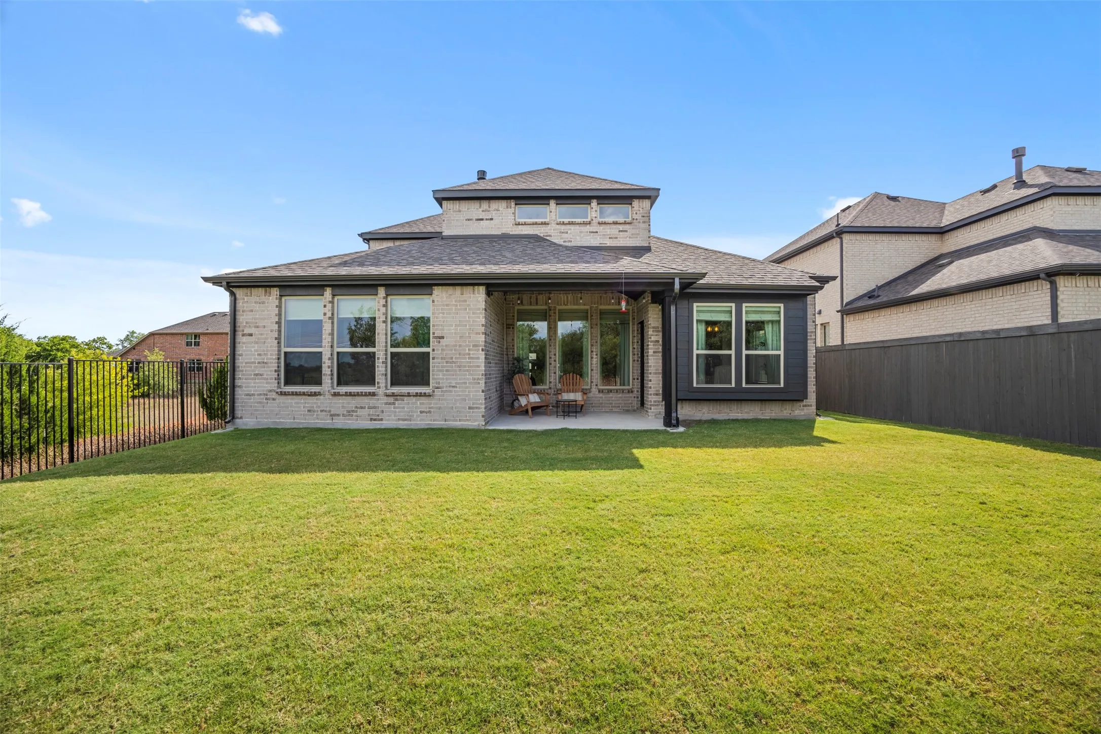 Single Family Residence For Sale in Ellis County , 3502 Prickly Pear Trail, Venus, Texas 76084, 4 Bedroom, 3 Bathroom, 2 Garage spaces, 3,030 Sqft, built in 2024, mls#21324816, Real Estate Agent in Venus, Homes For Sale in Ellis county, Homes For Sale in Venus, Realtor in Venus Texas, Real Estate Brokerage Independent Realty Texas, Luminita Cordes Realtor