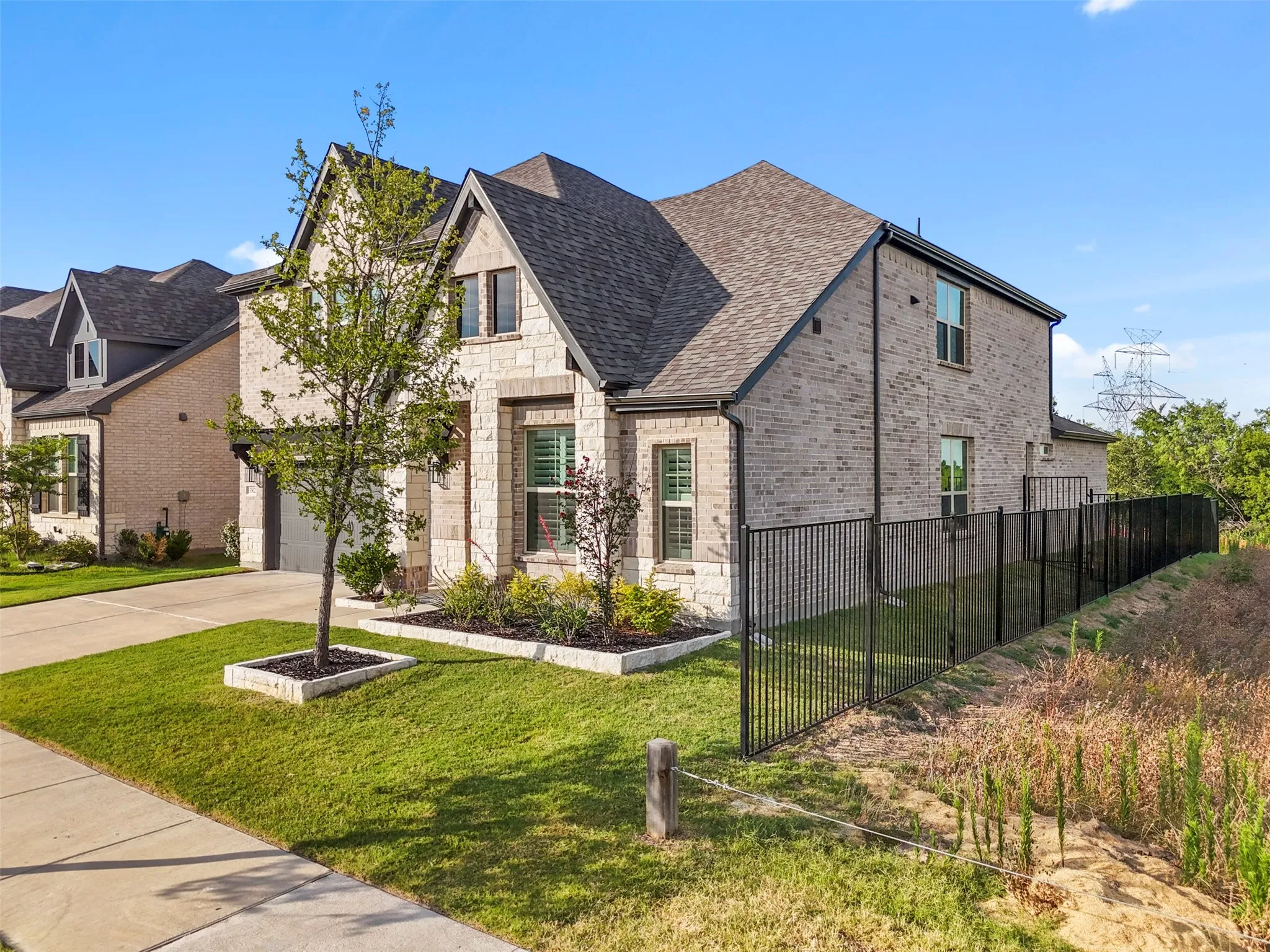 Single Family Residence For Sale in Ellis County , 3502 Prickly Pear Trail, Venus, Texas 76084, 4 Bedroom, 3 Bathroom, 2 Garage spaces, 3,030 Sqft, built in 2024, mls#21324816, Real Estate Agent in Venus, Homes For Sale in Ellis county, Homes For Sale in Venus, Realtor in Venus Texas, Real Estate Brokerage Independent Realty Texas, Luminita Cordes Realtor