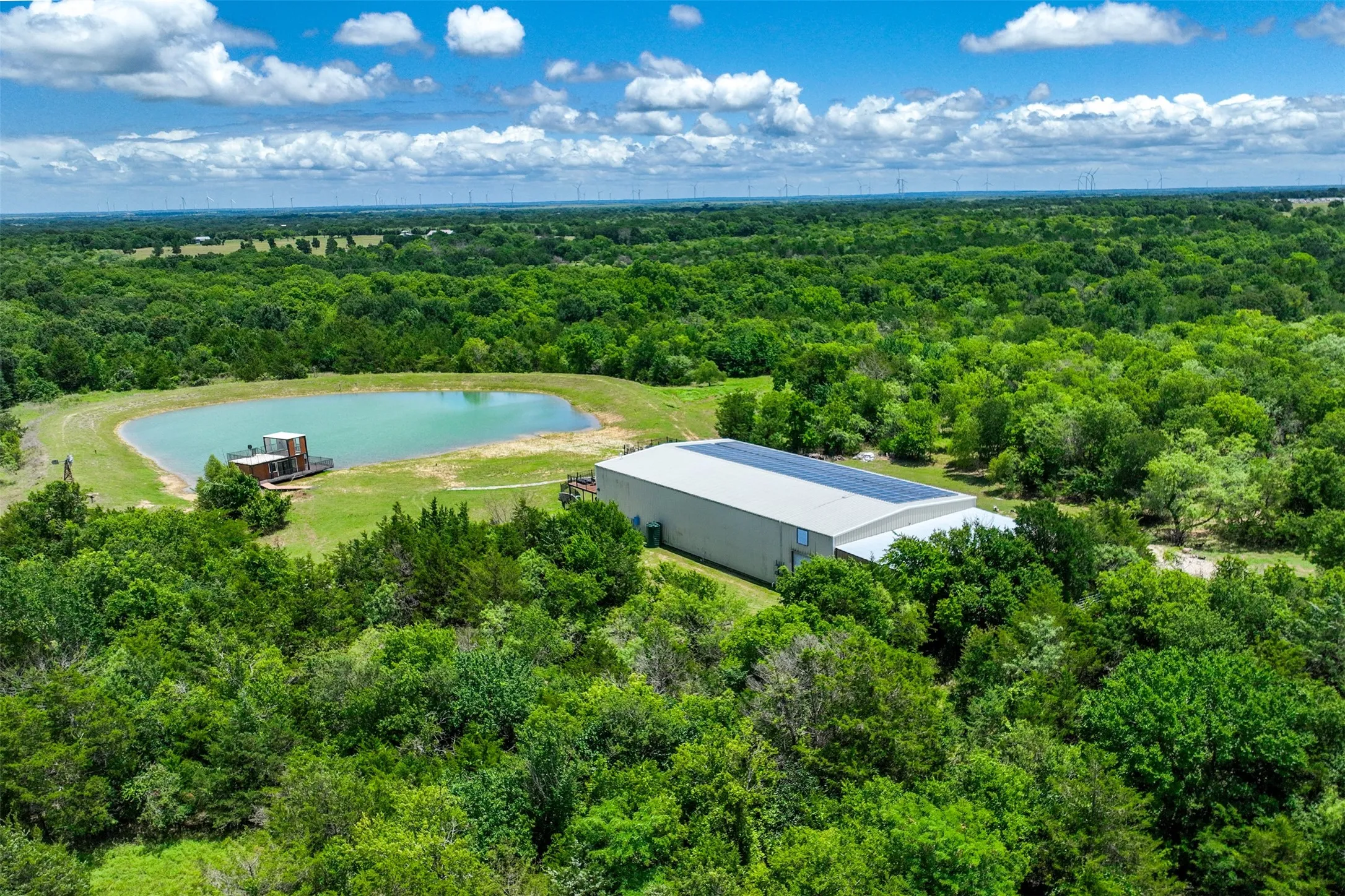 Farm For Sale in Hill County , 2129 HCR 3322 Loop, Hubbard, Texas 76648, 5 Bedroom, 6 Bathroom, Garage spaces, 3,000 Sqft, built in 2021, mls#21313710, Real Estate Agent in Hubbard, Homes For Sale in Hill county, Homes For Sale in Hubbard, Realtor in Hubbard Texas, Real Estate Brokerage Independent Realty Texas, Luminita Cordes Realtor