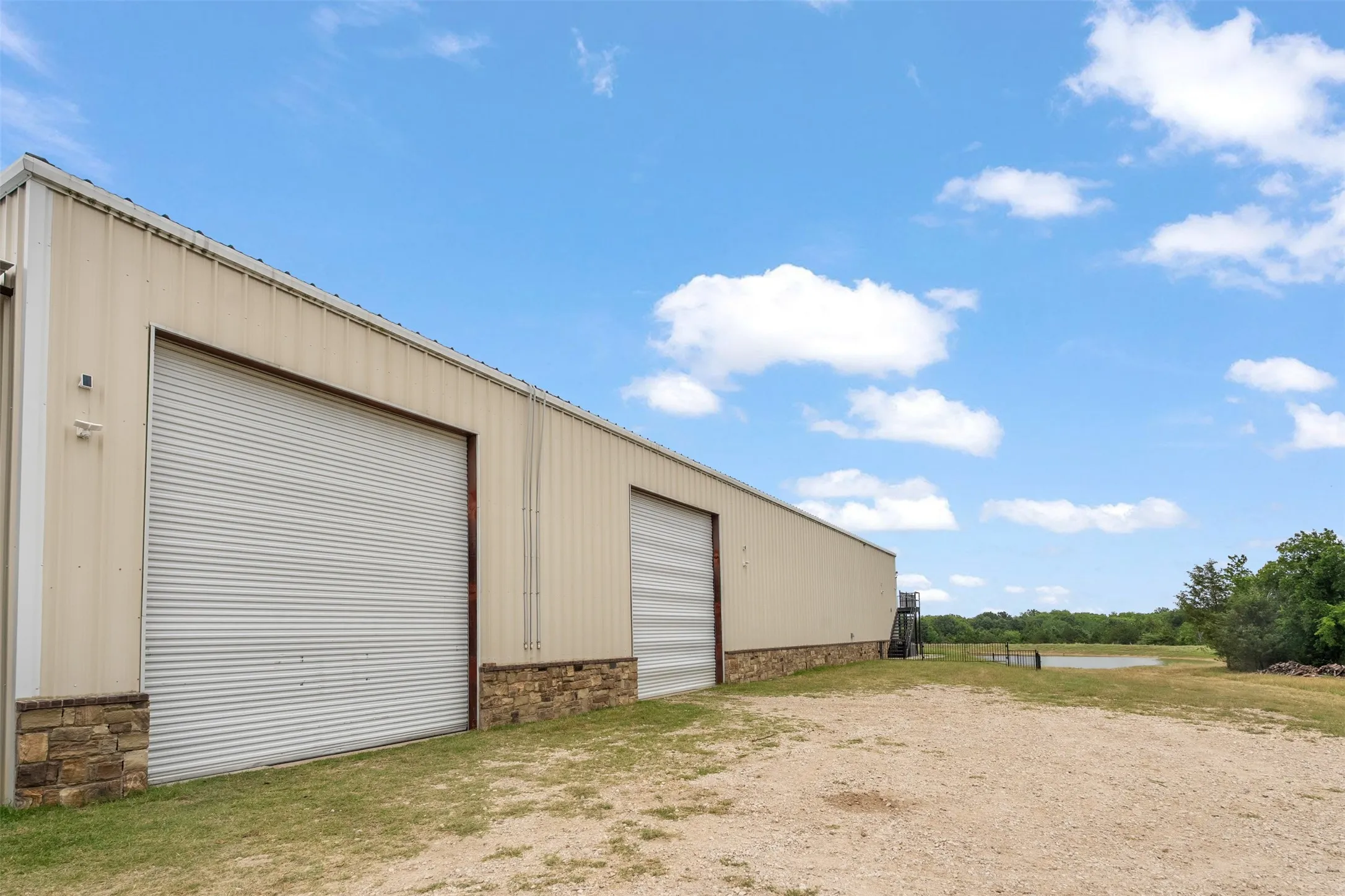 2 of the 3 bay doors.