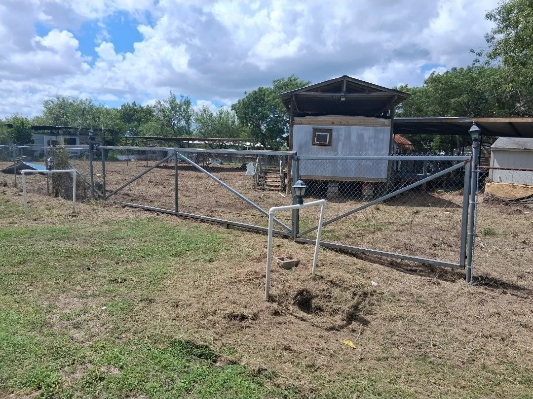 Improved Land For Sale in Cameron (TX) County , 15331 King Street, Rio Hondo, Texas 78583, 0, 0, Garage spaces, 0 Sqft, built in 1970, mls#21325768, Real Estate Agent in Rio Hondo, Homes For Sale in Cameron (TX) county, Homes For Sale in Rio Hondo, Realtor in Rio Hondo Texas, Real Estate Brokerage Independent Realty Texas, Luminita Cordes Realtor