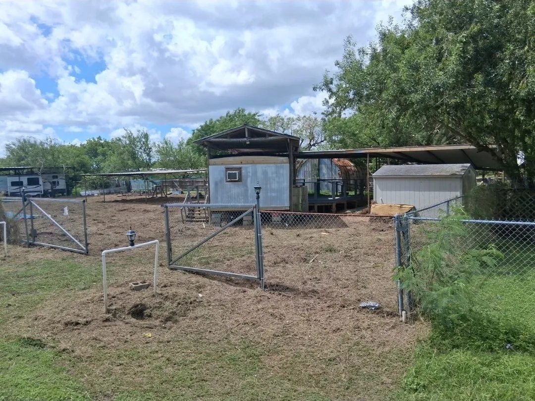 Improved Land For Sale in Cameron (TX) County , 15331 King Street, Rio Hondo, Texas 78583, 0, 0, Garage spaces, 0 Sqft, built in 1970, mls#21325768, Real Estate Agent in Rio Hondo, Homes For Sale in Cameron (TX) county, Homes For Sale in Rio Hondo, Realtor in Rio Hondo Texas, Real Estate Brokerage Independent Realty Texas, Luminita Cordes Realtor