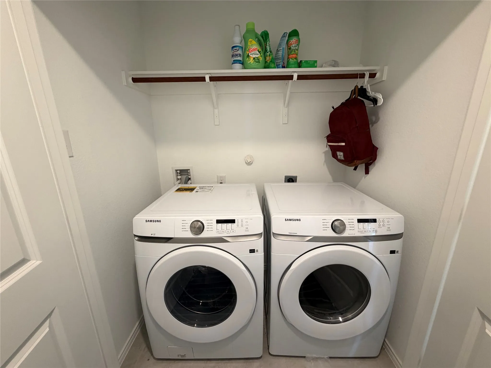 Single Family Residence For Sale in Dallas County , 1778 Overall Lane, Dallas, Texas 75253, 3 Bedrooms, 2 Bathrooms, 2 Garage spaces, 1,396 Sqft, built in 2023, Price $275,000, mls#21324553, Real Estate Agent in Dallas, Homes For Sale in Dallas county, Homes For Sale in Dallas, Realtor in Dallas Texas, Real Estate Brokerage Independent Realty Texas, Luminita Cordes Realtor