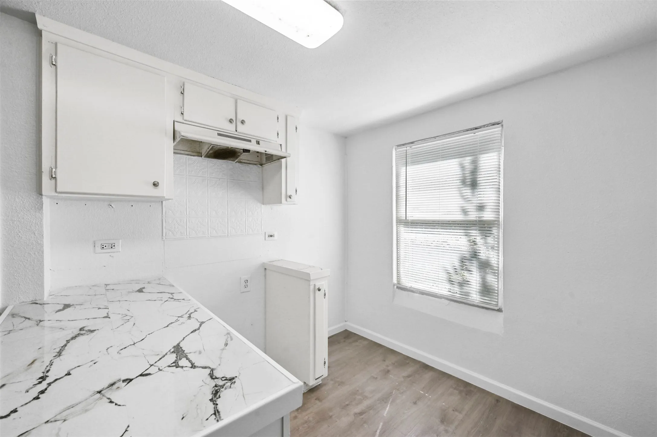 Quadruplex For Sale in Grayson County , 120 E Monterey Street, Denison, Texas 75021, 8 Bedroom, 4 Bathroom, Garage spaces, 0 Sqft, built in 1950, Price $385,000, mls#21325267, Real Estate Agent in Denison, Homes For Sale in Grayson county, Homes For Sale in Denison, Realtor in Denison Texas, Real Estate Brokerage Independent Realty Texas, Luminita Cordes Realtor