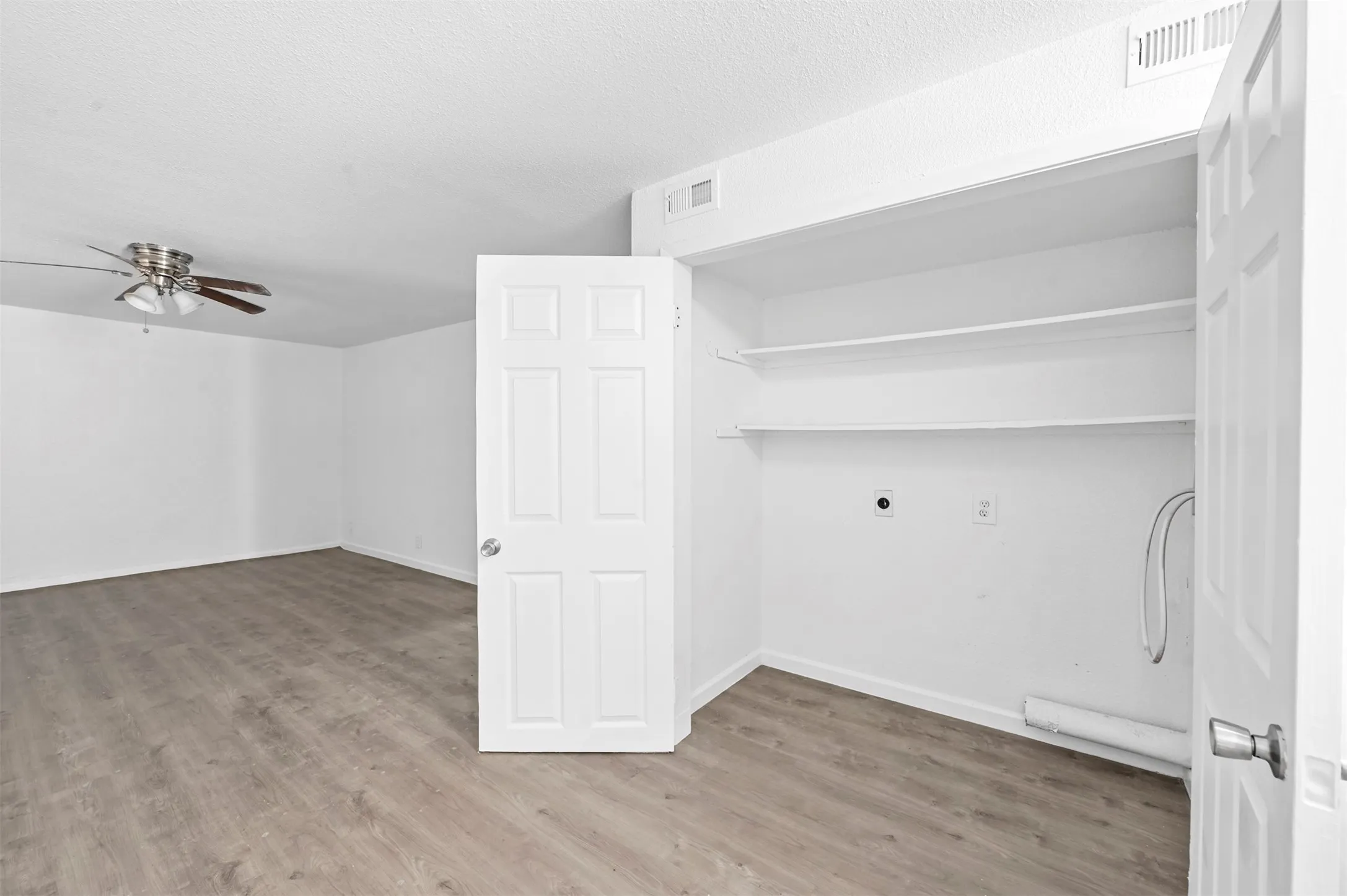 Quadruplex For Sale in Grayson County , 120 E Monterey Street, Denison, Texas 75021, 8 Bedroom, 4 Bathroom, Garage spaces, 0 Sqft, built in 1950, Price $385,000, mls#21325267, Real Estate Agent in Denison, Homes For Sale in Grayson county, Homes For Sale in Denison, Realtor in Denison Texas, Real Estate Brokerage Independent Realty Texas, Luminita Cordes Realtor