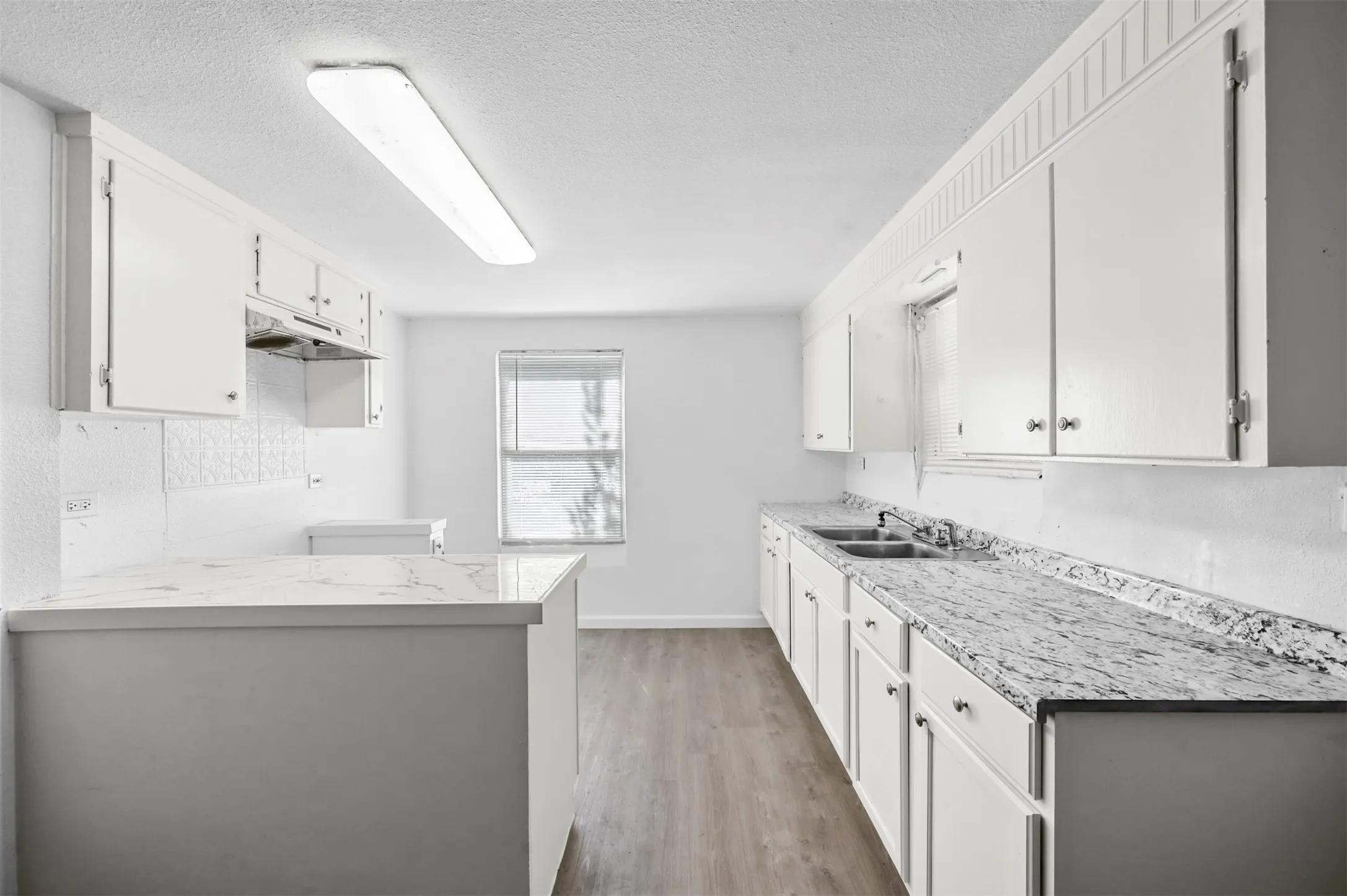 Quadruplex For Sale in Grayson County , 120 E Monterey Street, Denison, Texas 75021, 8 Bedroom, 4 Bathroom, Garage spaces, 0 Sqft, built in 1950, Price $385,000, mls#21325267, Real Estate Agent in Denison, Homes For Sale in Grayson county, Homes For Sale in Denison, Realtor in Denison Texas, Real Estate Brokerage Independent Realty Texas, Luminita Cordes Realtor