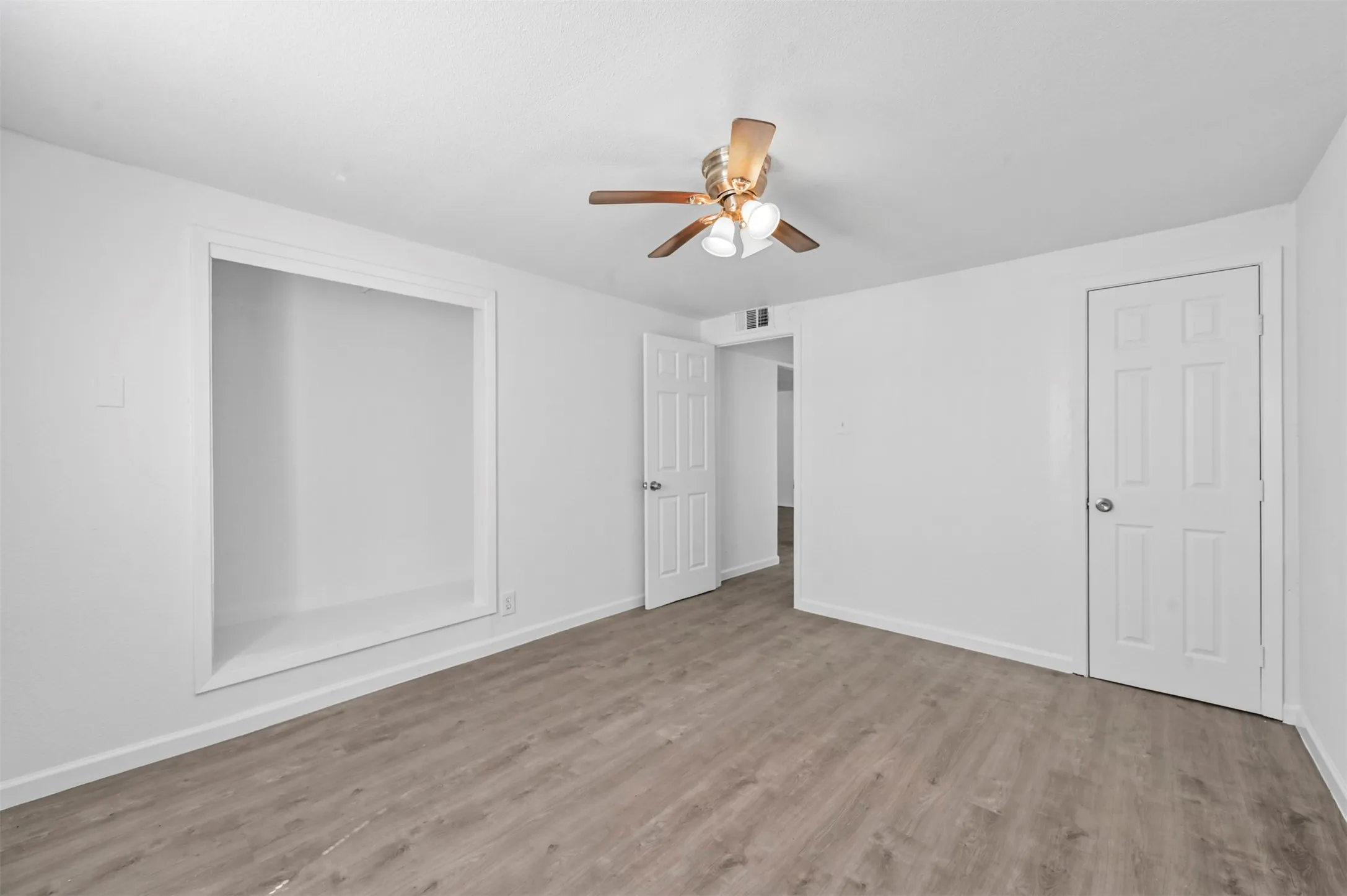Quadruplex For Sale in Grayson County , 120 E Monterey Street, Denison, Texas 75021, 8 Bedroom, 4 Bathroom, Garage spaces, 0 Sqft, built in 1950, Price $385,000, mls#21325267, Real Estate Agent in Denison, Homes For Sale in Grayson county, Homes For Sale in Denison, Realtor in Denison Texas, Real Estate Brokerage Independent Realty Texas, Luminita Cordes Realtor