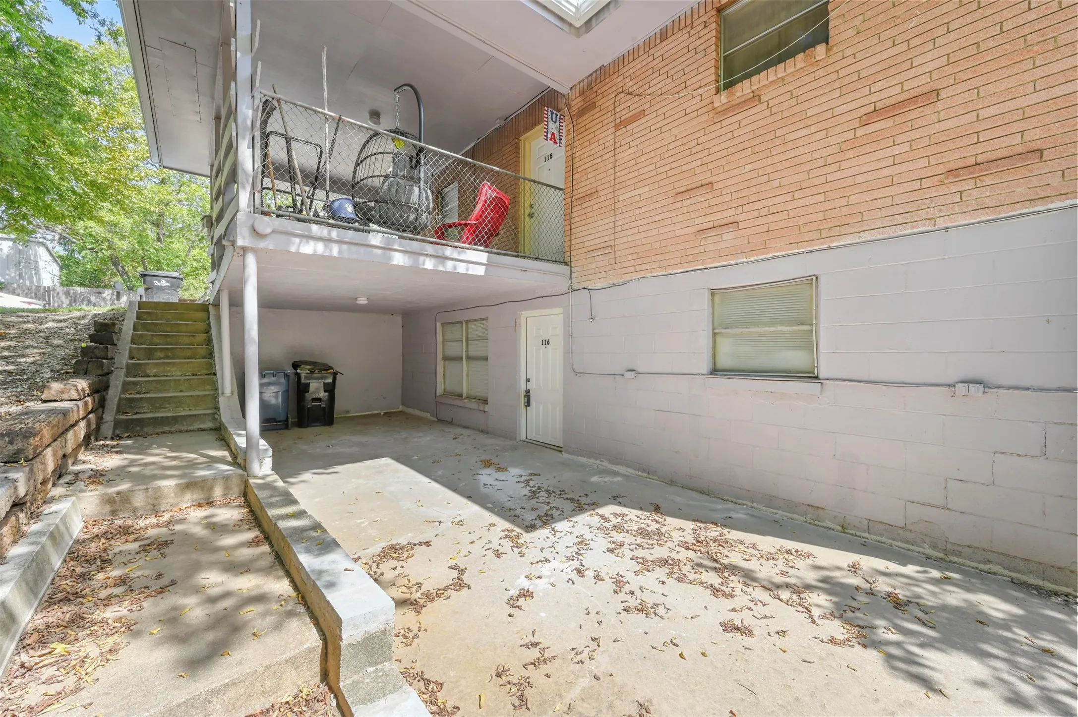 Quadruplex For Sale in Grayson County , 120 E Monterey Street, Denison, Texas 75021, 8 Bedroom, 4 Bathroom, Garage spaces, 0 Sqft, built in 1950, Price $385,000, mls#21325267, Real Estate Agent in Denison, Homes For Sale in Grayson county, Homes For Sale in Denison, Realtor in Denison Texas, Real Estate Brokerage Independent Realty Texas, Luminita Cordes Realtor