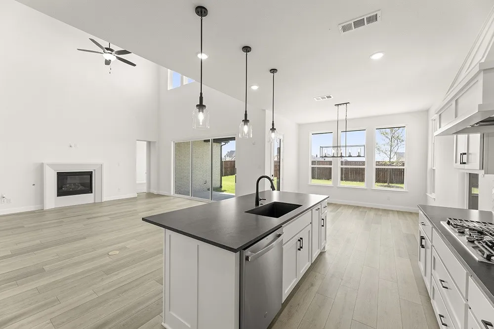 Single Family Residence For Sale in Collin County , 2904 Manchester Court, Celina, Texas 75009, 5 Bedroom, 5 Bathroom, 3 Garage spaces, 3,948 Sqft, built in 2026, mls#21325772, Real Estate Agent in Celina, Homes For Sale in Collin county, Homes For Sale in Celina, Realtor in Celina Texas, Real Estate Brokerage Independent Realty Texas, Luminita Cordes Realtor