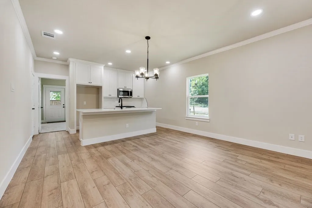 Single Family Residence For Sale in Ellis County , 602 N 7TH Street, Midlothian, Texas 76065, 3 Bedroom, 2 Bathroom, 2 Garage spaces, 1,287 Sqft, built in 2026, mls#21325759, Real Estate Agent in Midlothian, Homes For Sale in Ellis county, Homes For Sale in Midlothian, Realtor in Midlothian Texas, Real Estate Brokerage Independent Realty Texas, Luminita Cordes Realtor