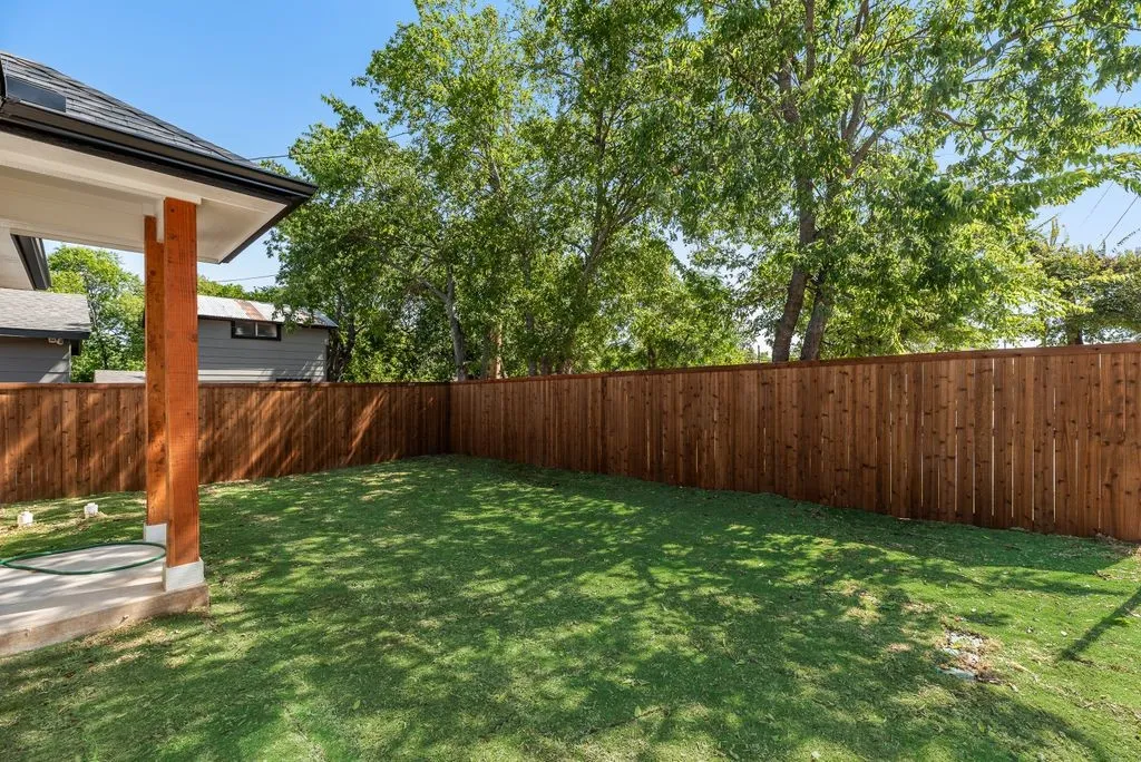 Single Family Residence For Sale in Ellis County , 602 N 7TH Street, Midlothian, Texas 76065, 3 Bedroom, 2 Bathroom, 2 Garage spaces, 1,287 Sqft, built in 2026, mls#21325759, Real Estate Agent in Midlothian, Homes For Sale in Ellis county, Homes For Sale in Midlothian, Realtor in Midlothian Texas, Real Estate Brokerage Independent Realty Texas, Luminita Cordes Realtor