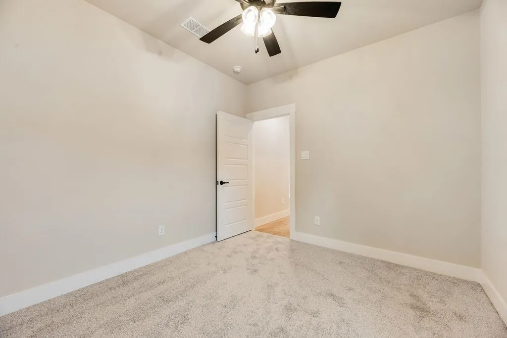 Single Family Residence For Sale in Ellis County , 602 N 7TH Street, Midlothian, Texas 76065, 3 Bedroom, 2 Bathroom, 2 Garage spaces, 1,287 Sqft, built in 2026, mls#21325759, Real Estate Agent in Midlothian, Homes For Sale in Ellis county, Homes For Sale in Midlothian, Realtor in Midlothian Texas, Real Estate Brokerage Independent Realty Texas, Luminita Cordes Realtor