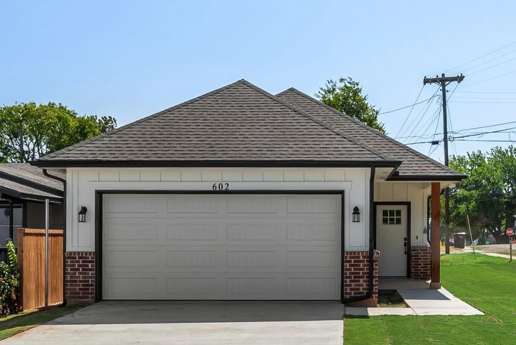 Single Family Residence For Sale in Ellis County , 602 N 7TH Street, Midlothian, Texas 76065, 3 Bedroom, 2 Bathroom, 2 Garage spaces, 1,287 Sqft, built in 2026, mls#21325759, Real Estate Agent in Midlothian, Homes For Sale in Ellis county, Homes For Sale in Midlothian, Realtor in Midlothian Texas, Real Estate Brokerage Independent Realty Texas, Luminita Cordes Realtor