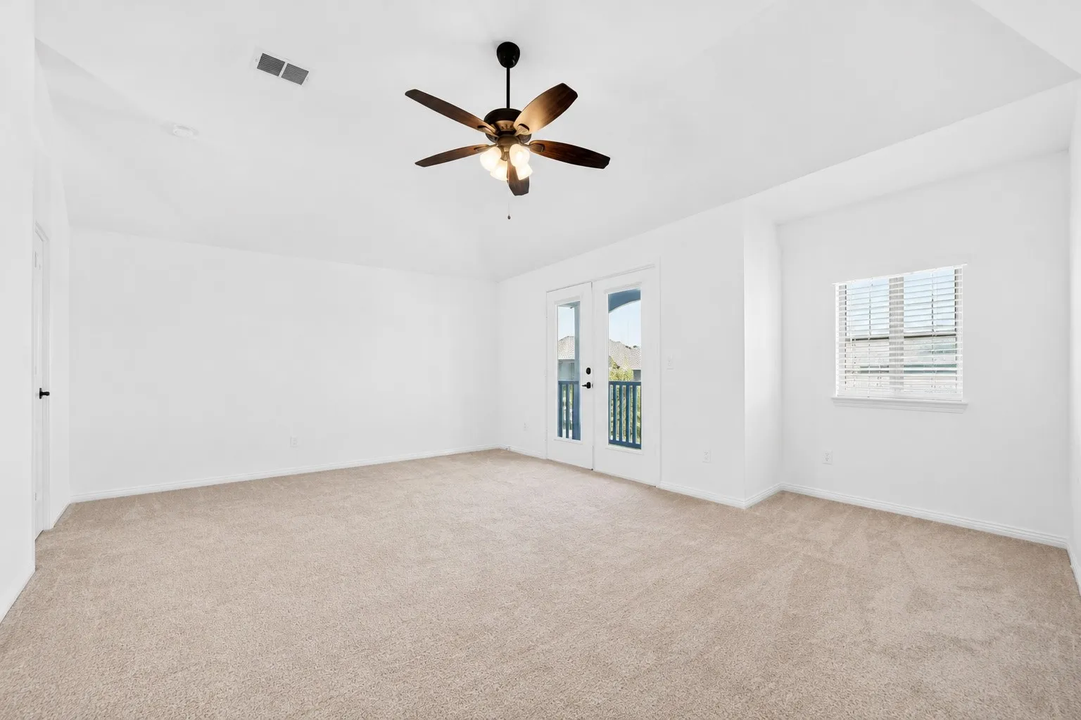 Single Family Residence For Sale in Rockwall County , 1839 Tuscany Drive, Mclendon Chisholm, Texas 75032, 4 Bedroom, 3 Bathroom, 3 Garage spaces, 3,041 Sqft, built in 2019, mls#21325749, Real Estate Agent in Mclendon Chisholm, Homes For Sale in Rockwall county, Homes For Sale in Mclendon Chisholm, Realtor in Mclendon Chisholm Texas, Real Estate Brokerage Independent Realty Texas, Luminita Cordes Realtor