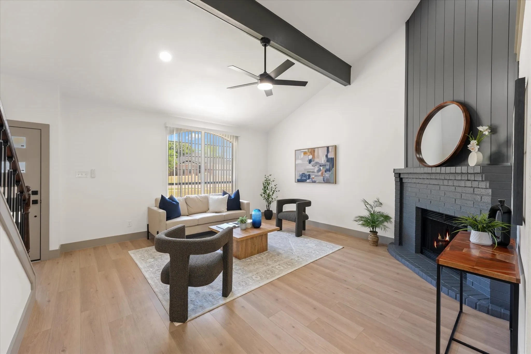 Single Family Residence For Sale in Dallas County , 204 Briarglen Drive, Cedar Hill, Texas 75104, 4 Bedroom, 3 Bathroom, 2 Garage spaces, 2,088 Sqft, built in 1994, mls#21325793, Real Estate Agent in Cedar Hill, Homes For Sale in Dallas county, Homes For Sale in Cedar Hill, Realtor in Cedar Hill Texas, Real Estate Brokerage Independent Realty Texas, Luminita Cordes Realtor