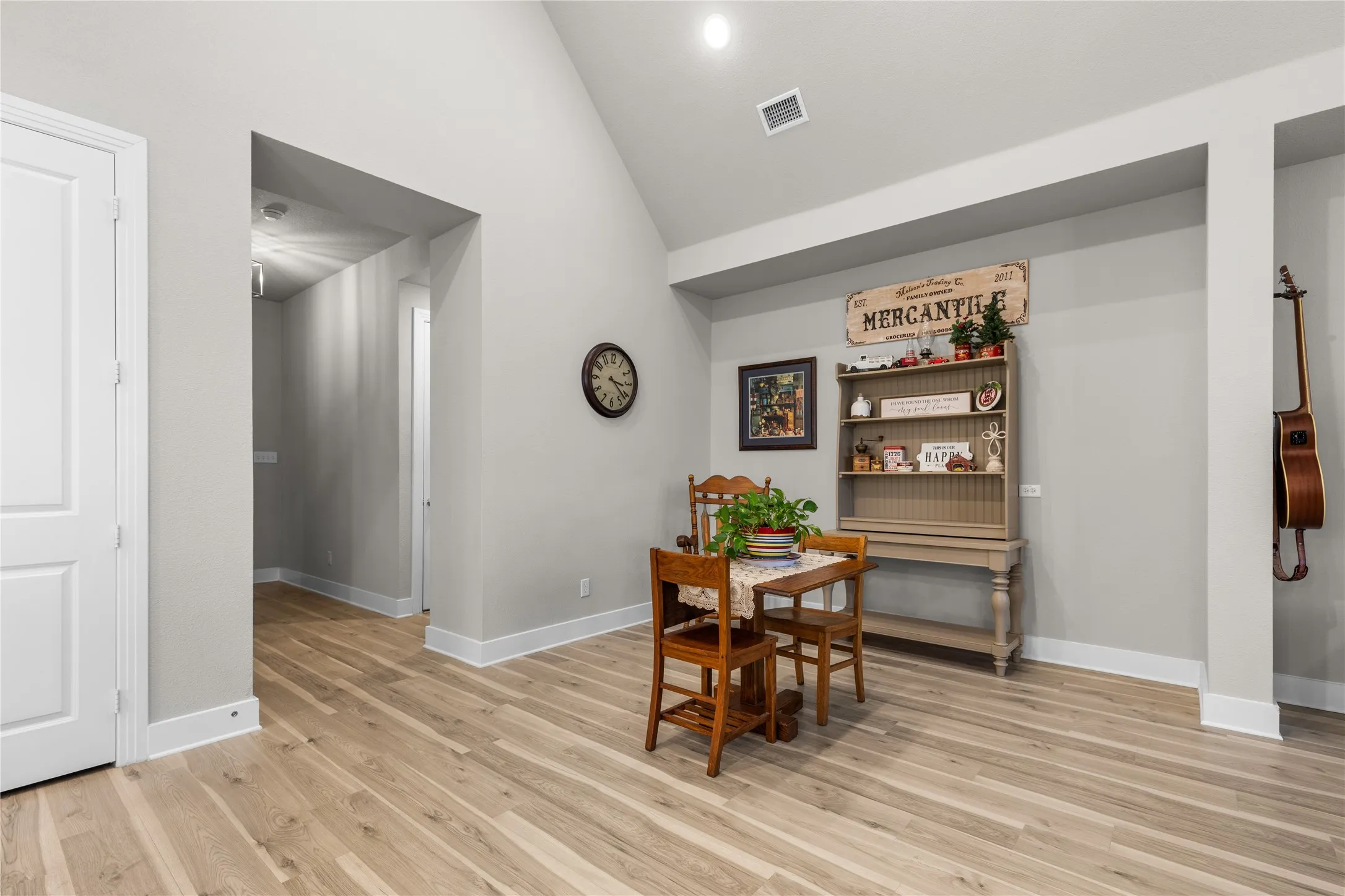 Single Family Residence For Sale in Grayson County , 3809 Cherry Hills Drive, Sherman, Texas 75090, 2 Bedroom, 2 Bathroom, 2 Garage spaces, 1,450 Sqft, built in 2023, mls#21325769, Real Estate Agent in Sherman, Homes For Sale in Grayson county, Homes For Sale in Sherman, Realtor in Sherman Texas, Real Estate Brokerage Independent Realty Texas, Luminita Cordes Realtor