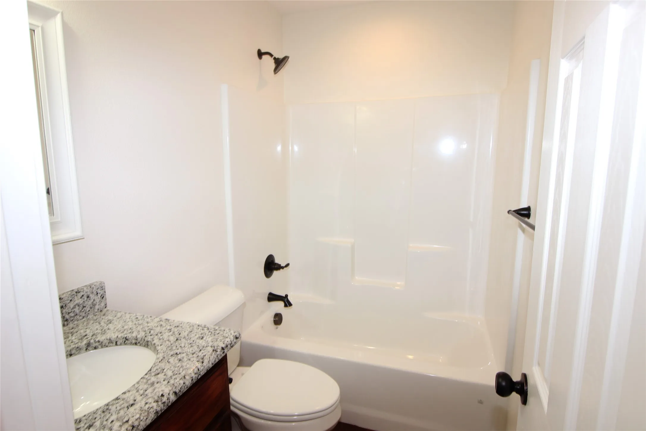 Single Family Residence For Rent in Grayson County , 104 Boston Street, Whitesboro, Texas 76273, 3 Bedroom, 2 Bathroom, Garage spaces, 1,221 Sqft, built in 2019, mls#21325812, Real Estate Agent in Whitesboro, Homes For Rent in Grayson county, Homes For Rent in Whitesboro, Realtor in Whitesboro Texas, Real Estate Brokerage Independent Realty Texas, Luminita Cordes Realtor