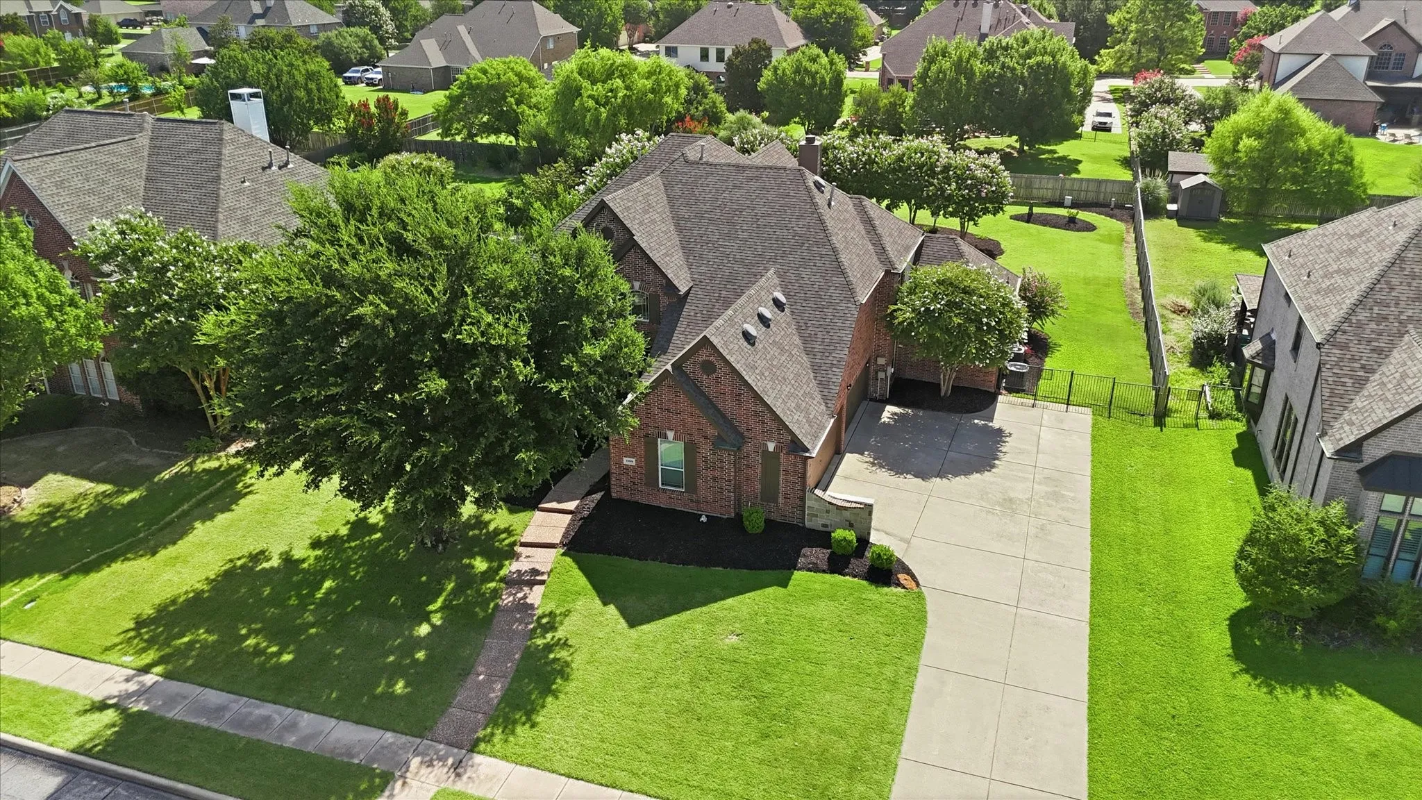 Single Family Residence For Sale in Tarrant County , 1309 Shropshire Court, Keller, Texas 76248, 5 Bedroom, 4 Bathroom, 4 Garage spaces, 4,167 Sqft, built in 2001, mls#21320089, Real Estate Agent in Keller, Homes For Sale in Tarrant county, Homes For Sale in Keller, Realtor in Keller Texas, Real Estate Brokerage Independent Realty Texas, Luminita Cordes Realtor