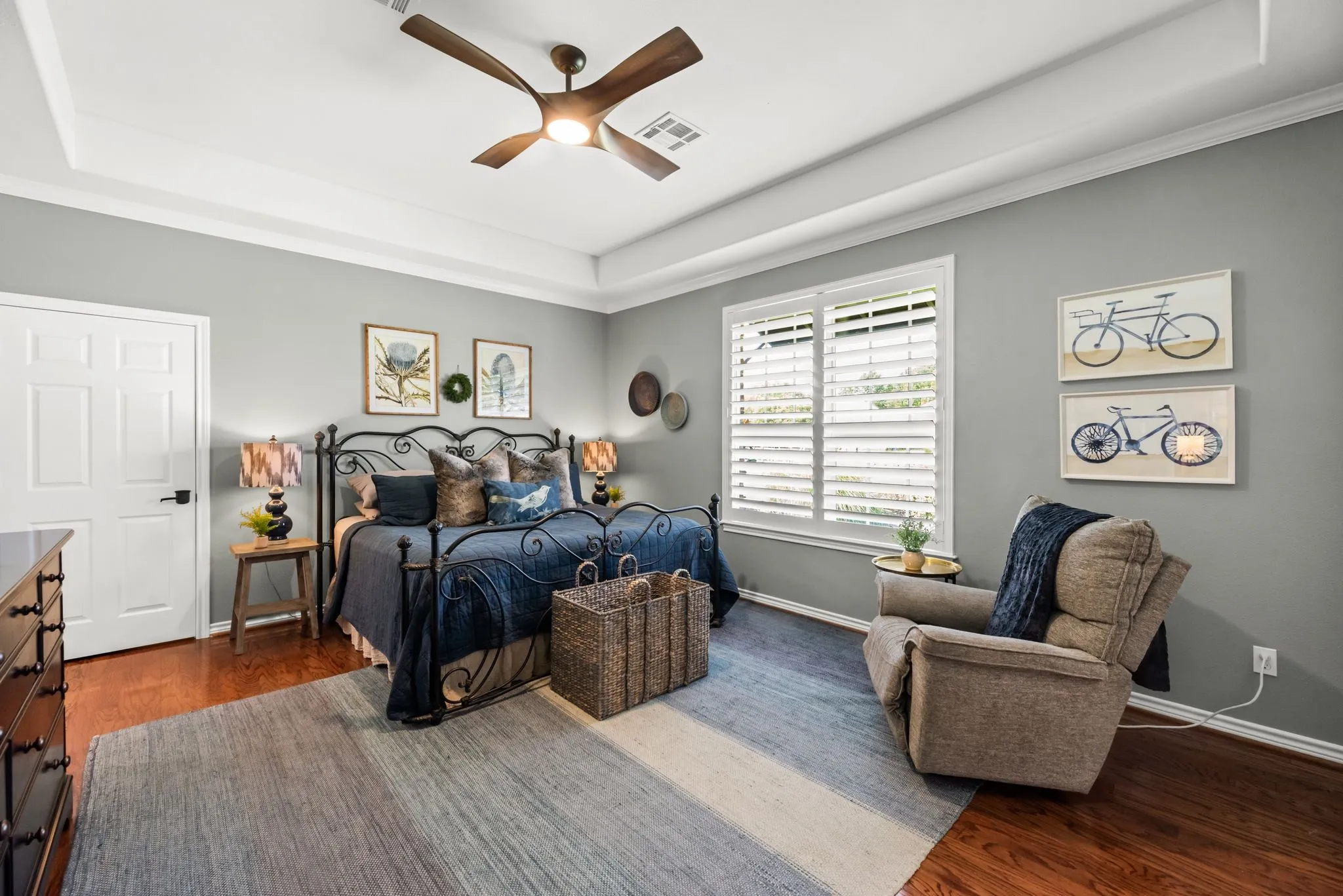 Single Family Residence For Sale in Navarro County , 2000 Scott Place, Corsicana, Texas 75110, 4 Bedrooms, 4 Bathrooms, 2 Garage spaces, 3,354 Sqft, built in 2004, Price $849,500, mls#21325655, Real Estate Agent in Corsicana, Homes For Sale in Navarro county, Homes For Sale in Corsicana, Realtor in Corsicana Texas, Real Estate Brokerage Independent Realty Texas, Luminita Cordes Realtor