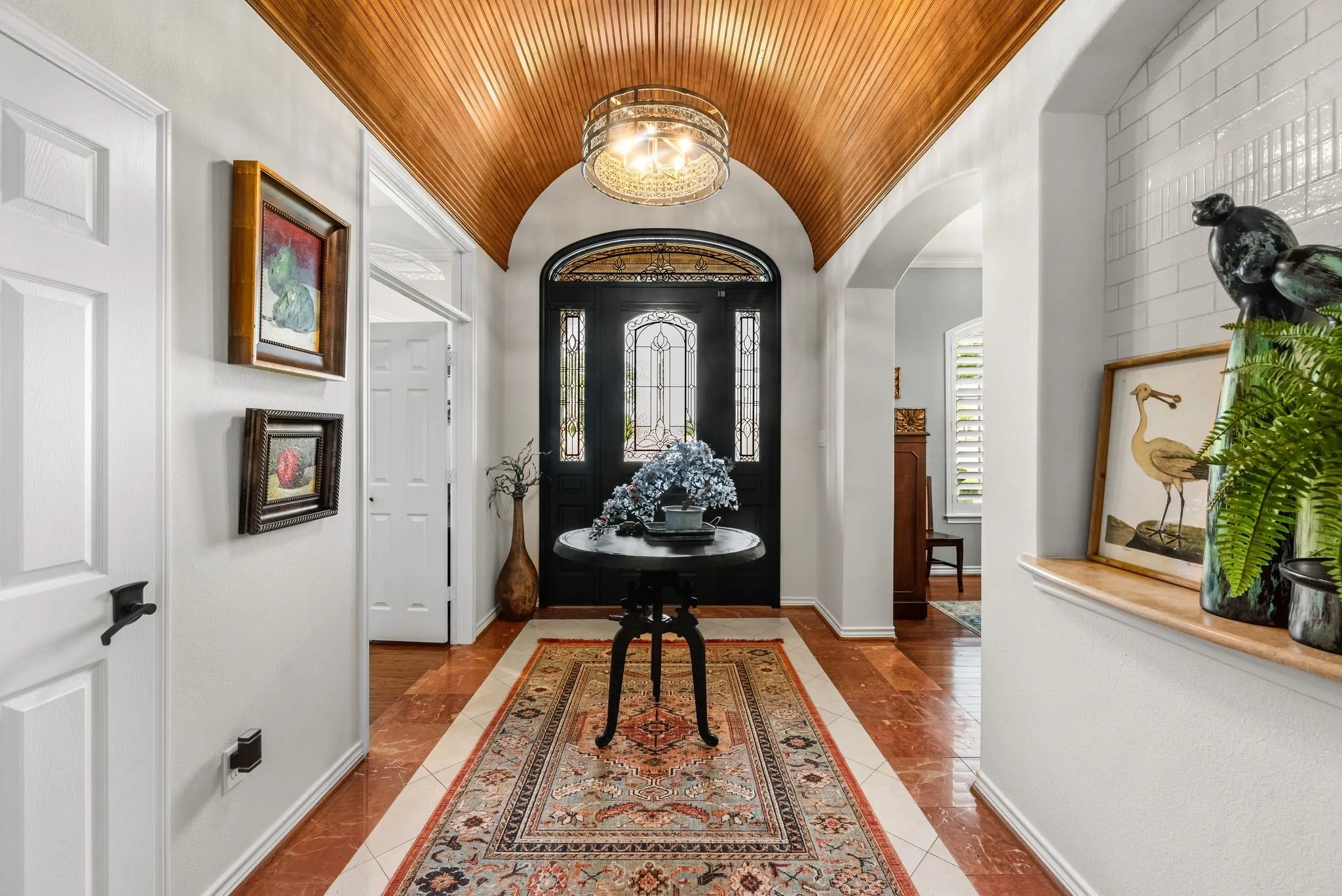 Single Family Residence For Sale in Navarro County , 2000 Scott Place, Corsicana, Texas 75110, 4 Bedrooms, 4 Bathrooms, 2 Garage spaces, 3,354 Sqft, built in 2004, Price $849,500, mls#21325655, Real Estate Agent in Corsicana, Homes For Sale in Navarro county, Homes For Sale in Corsicana, Realtor in Corsicana Texas, Real Estate Brokerage Independent Realty Texas, Luminita Cordes Realtor