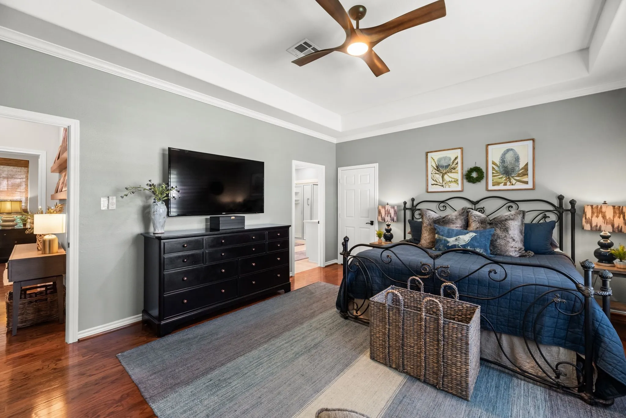 Single Family Residence For Sale in Navarro County , 2000 Scott Place, Corsicana, Texas 75110, 4 Bedrooms, 4 Bathrooms, 2 Garage spaces, 3,354 Sqft, built in 2004, Price $849,500, mls#21325655, Real Estate Agent in Corsicana, Homes For Sale in Navarro county, Homes For Sale in Corsicana, Realtor in Corsicana Texas, Real Estate Brokerage Independent Realty Texas, Luminita Cordes Realtor